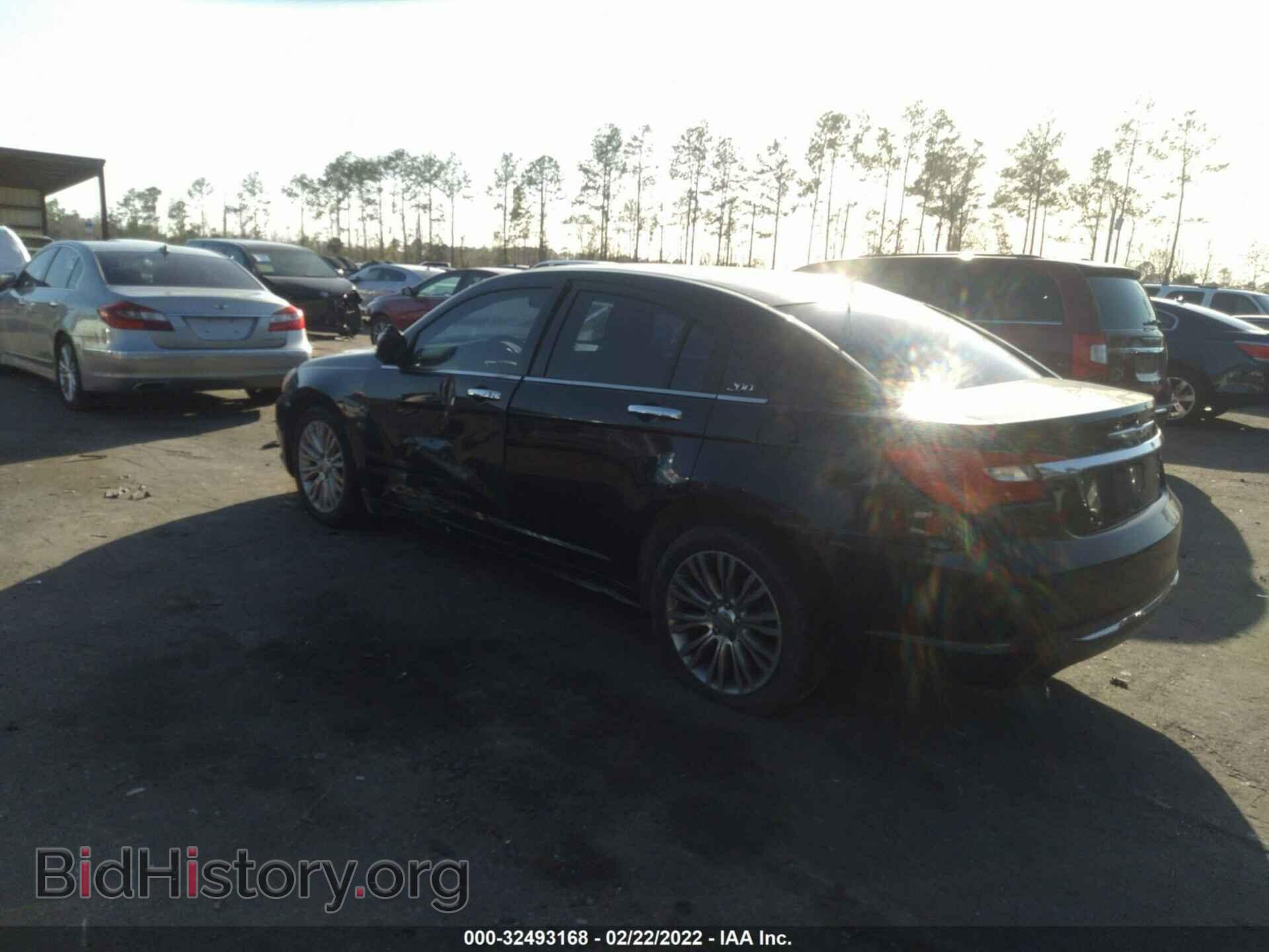 2011 CHRYSLER 200 - VIN: 1C3BC2FGXBN518286 - Фото 3
