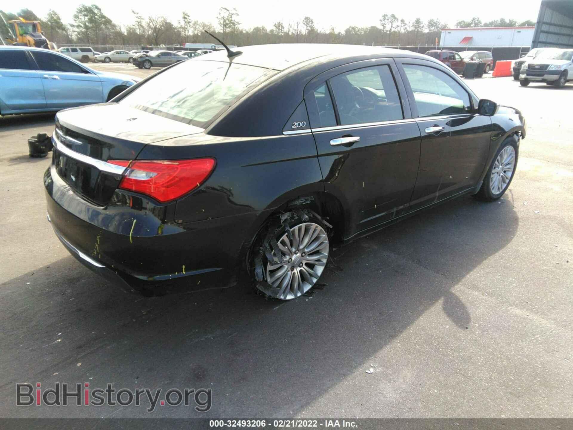 2012 CHRYSLER 200 - VIN: 1C3CCBCG5CN107033 - Фото 4