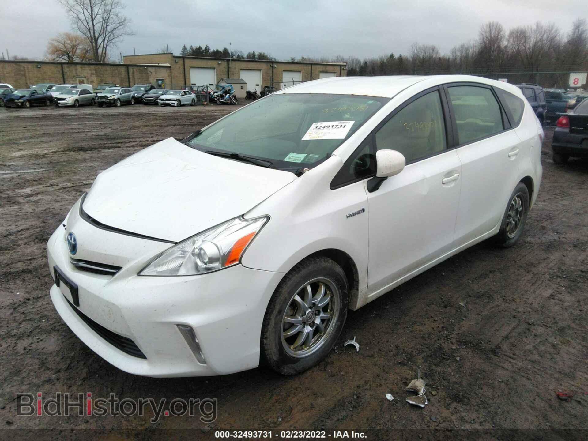 2014 TOYOTA PRIUS V - VIN: JTDZN3EU8E3301935 - Фото 2