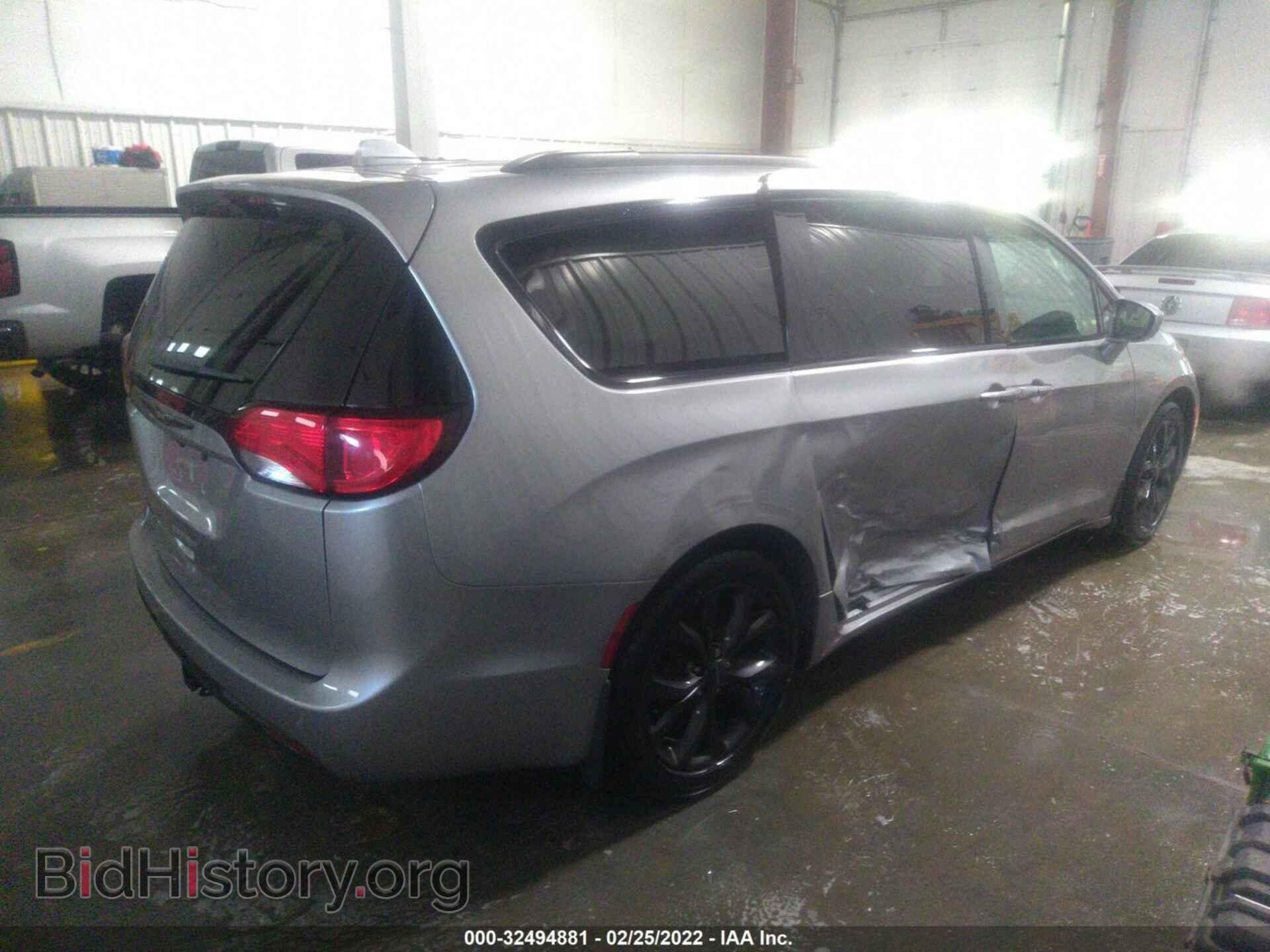 2018 CHRYSLER PACIFICA - VIN: 2C4RC1BG4JR237449 - Фото 4