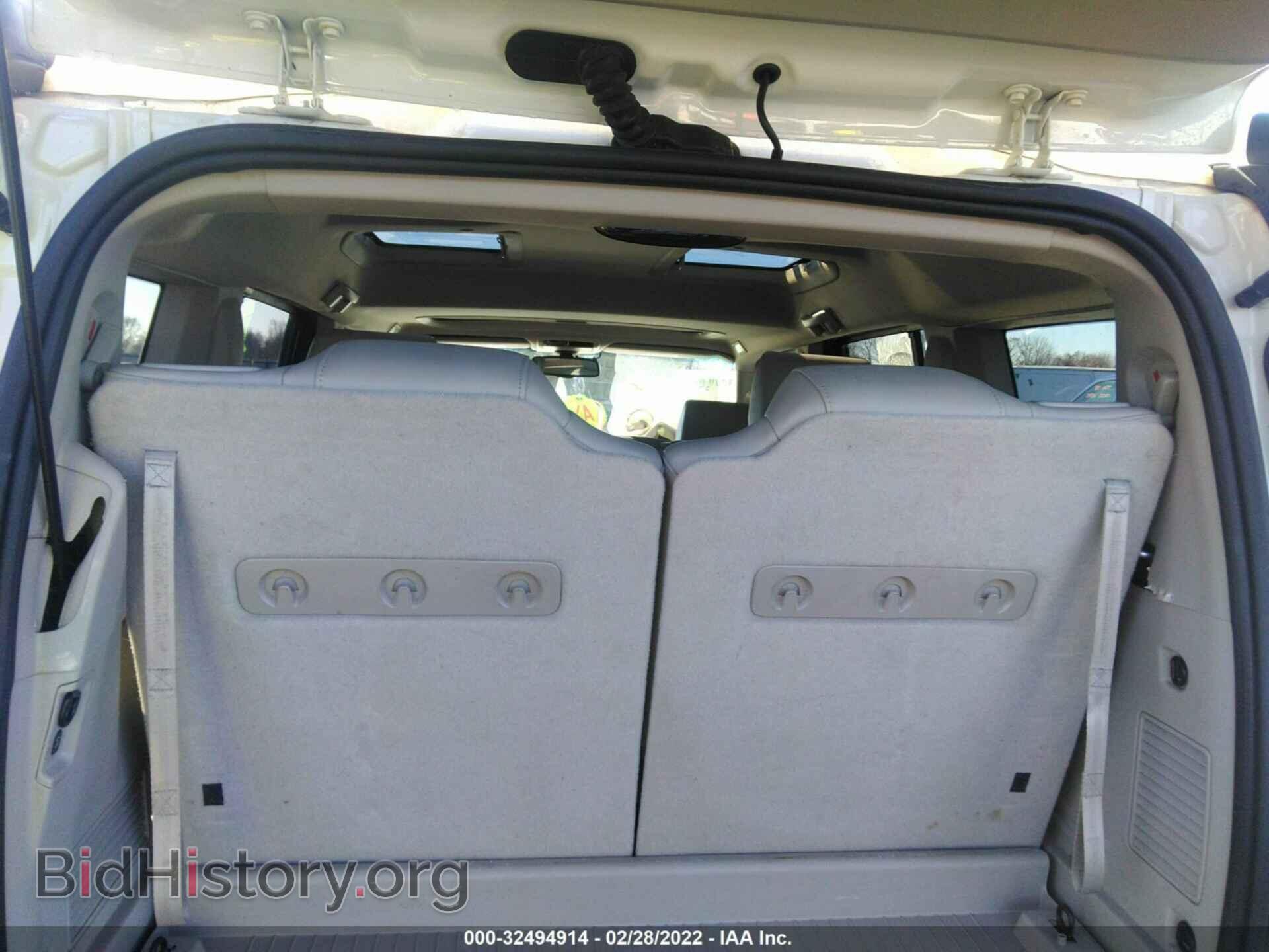 2008 JEEP COMMANDER - VIN: 1J8HG58298C219835 - Фото 8