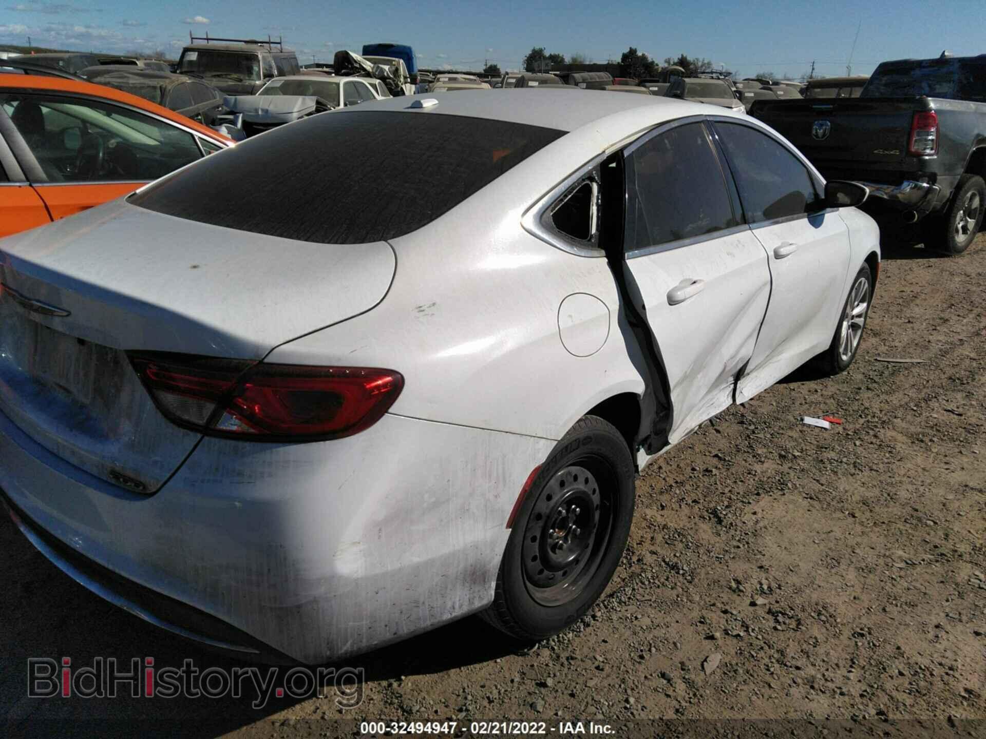 2016 CHRYSLER 200 - VIN: 1C3CCCAB4GN105342 - Photo 4