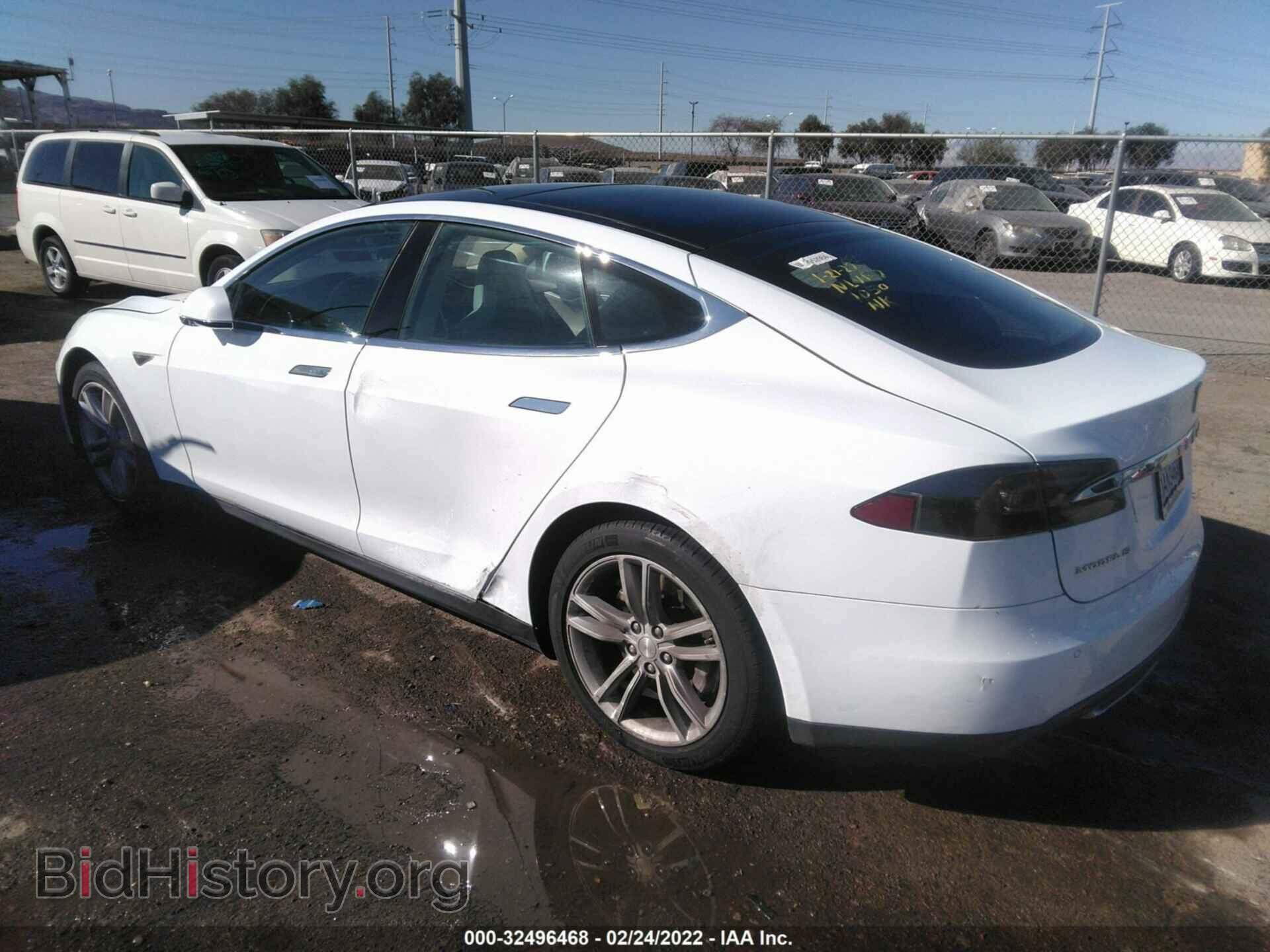 2014 TESLA MODEL S - VIN: 5YJSA1H1XEFP43170 - Фото 3