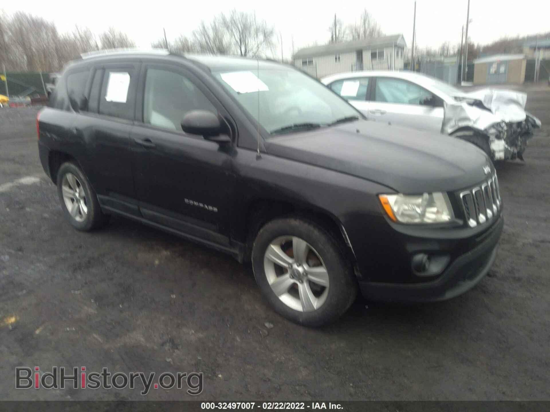Photo 1J4NF1FB9BD216681 - JEEP COMPASS 2011