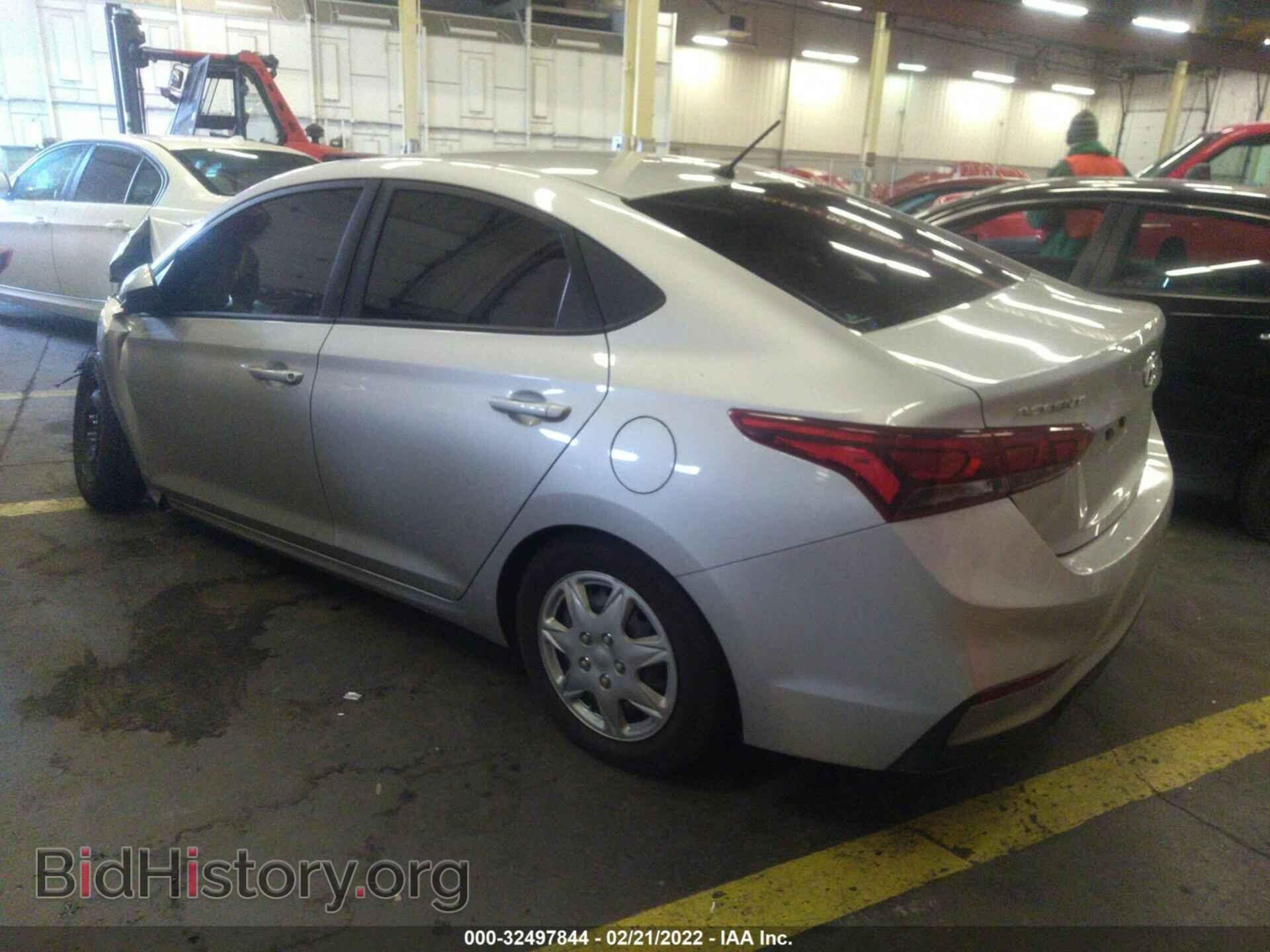 2019 HYUNDAI ACCENT - VIN: 3KPC24A34KE069730 - Фото 3