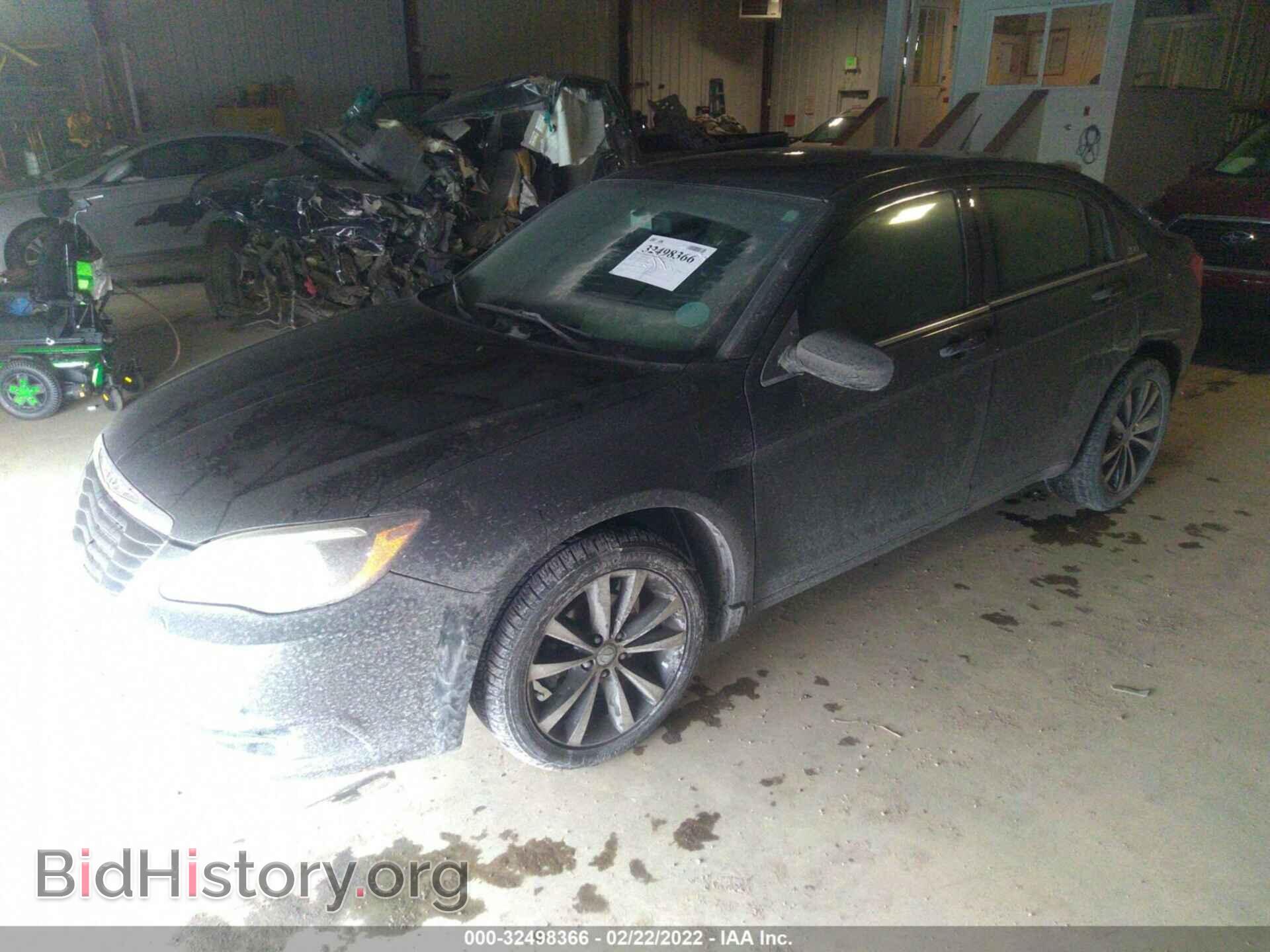 2013 CHRYSLER 200 - VIN: 1C3CCBBB0DN577574 - Photo 2