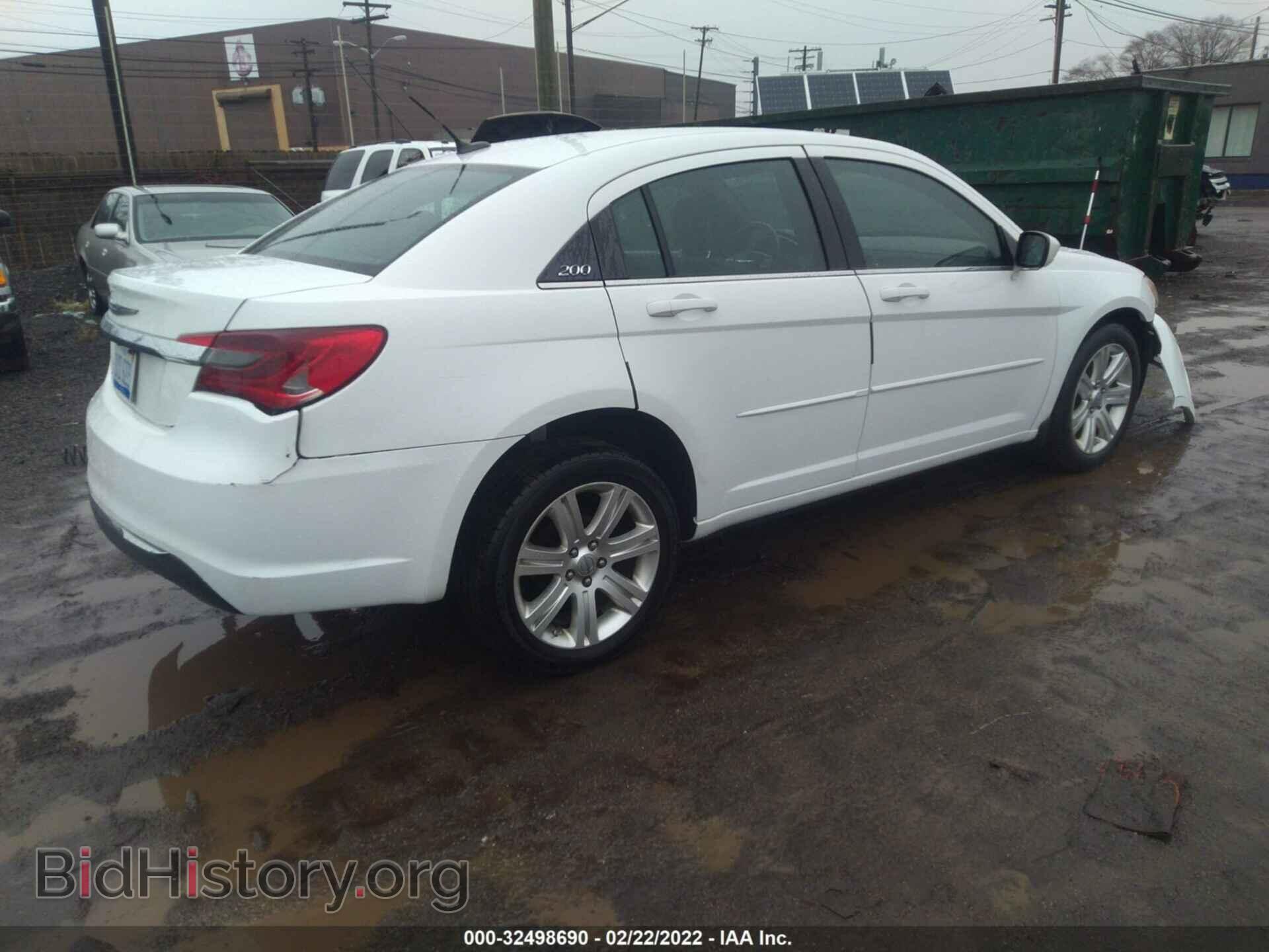 2012 CHRYSLER 200 - VIN: 1C3CCBAG9CN235892 - Фото 4