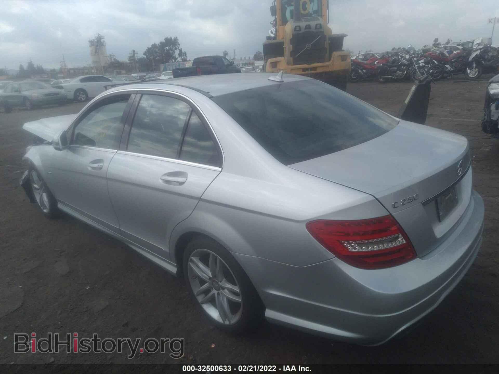 2012 MERCEDES-BENZ C-CLASS - VIN: WDDGF4HB4CA636113 - Фото 3