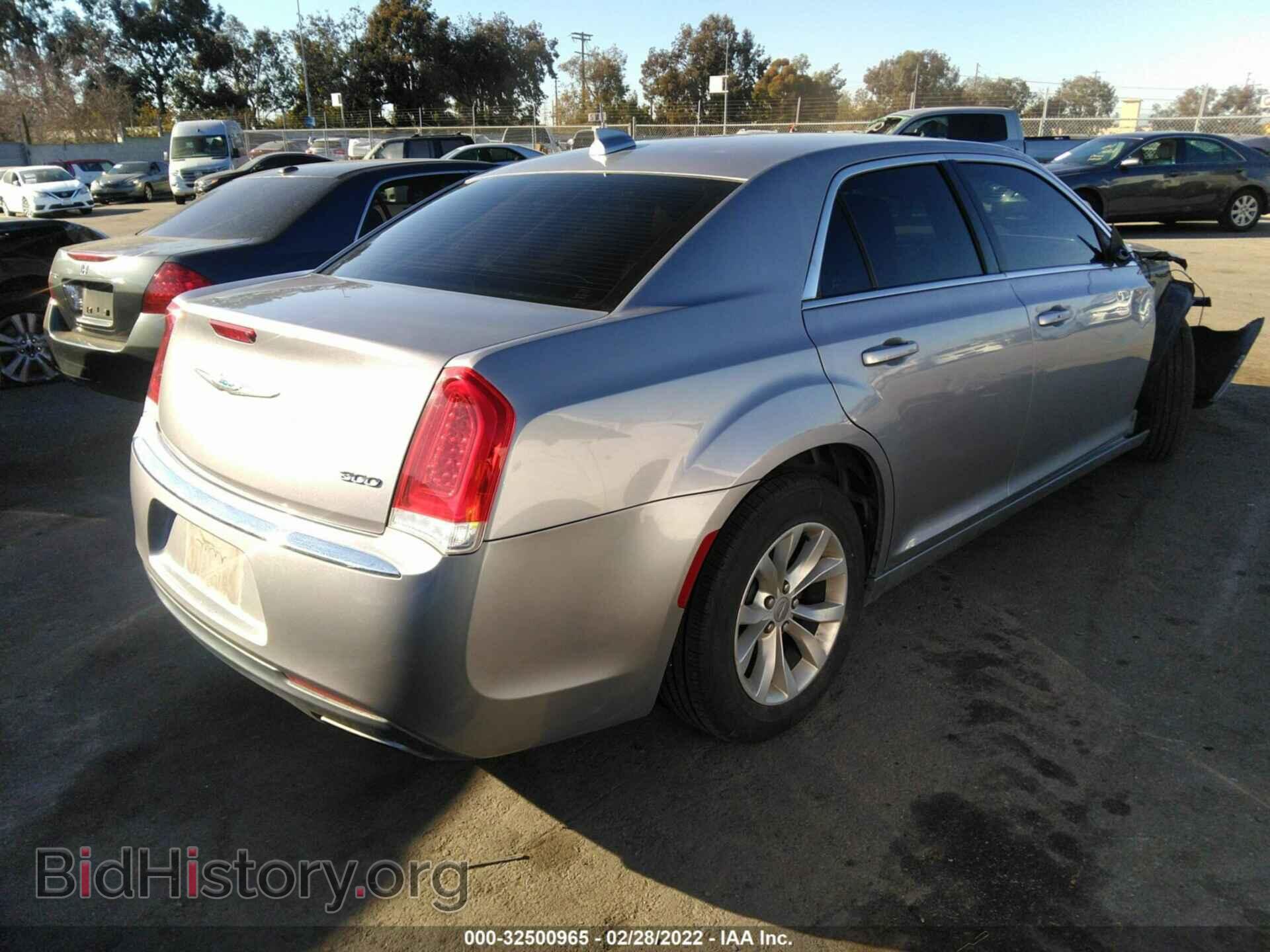 2015 CHRYSLER 300 - VIN: 2C3CCAAG6FH749304 - Фото 4