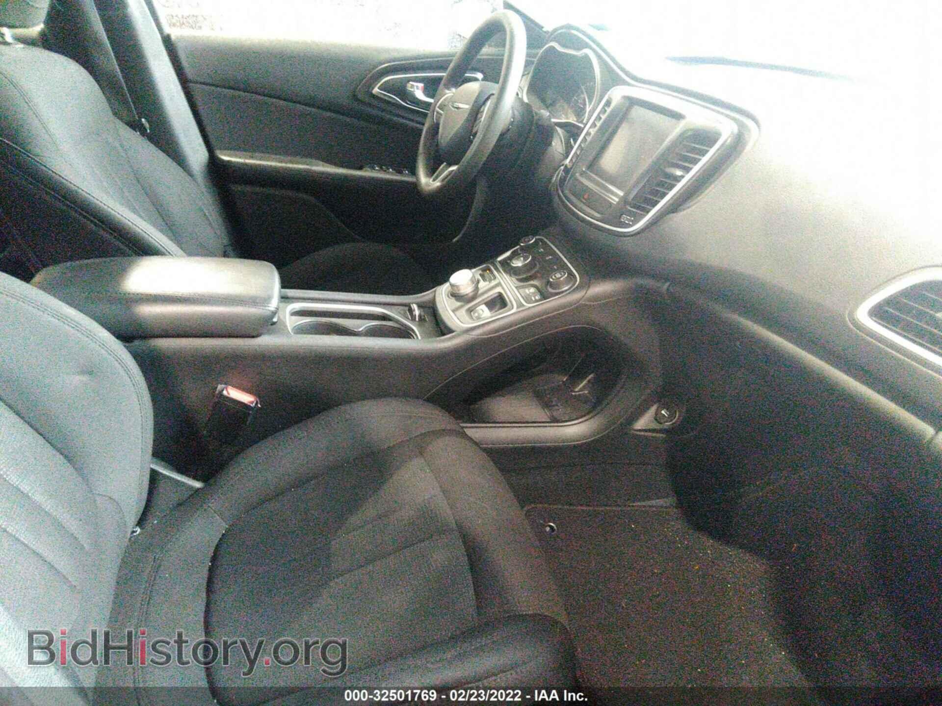 2016 CHRYSLER 200 - VIN: 1C3CCCAB4GN166738 - Фото 5