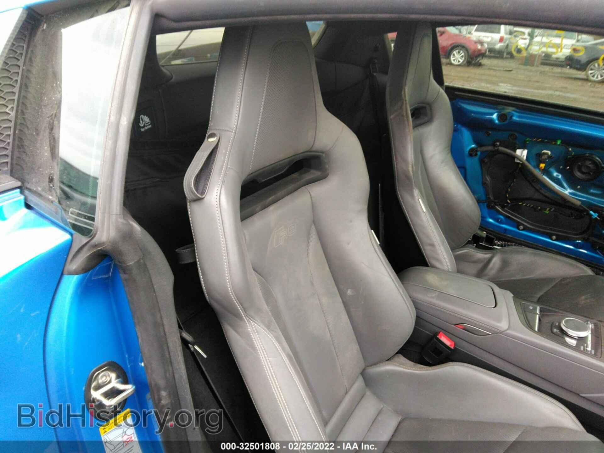 2017 AUDI R8 - VIN: WUAKBAFXXH7901444 - Фото 8