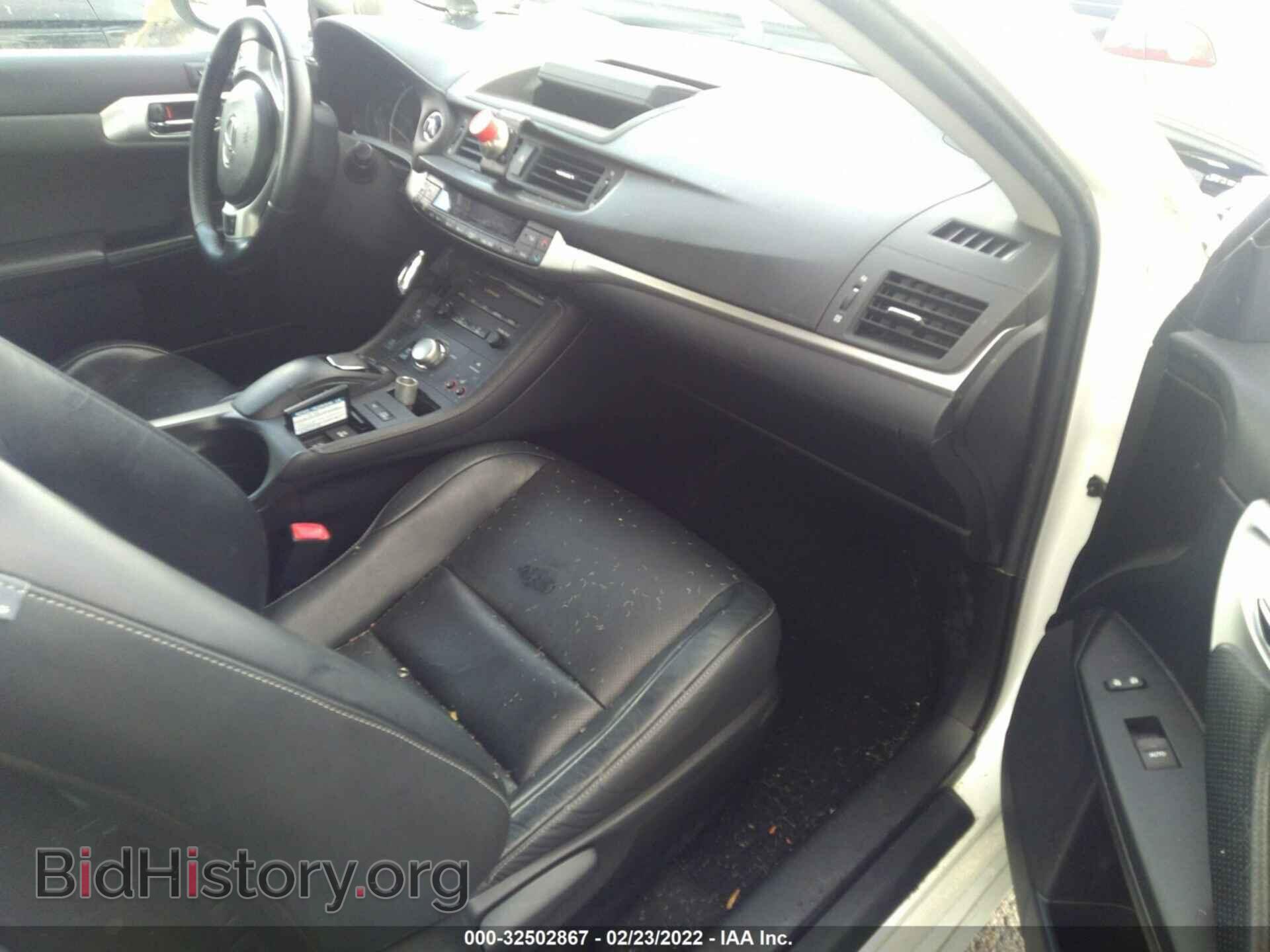 2011 LEXUS CT 200H - VIN: JTHKD5BHXB2011669 - Фото 5