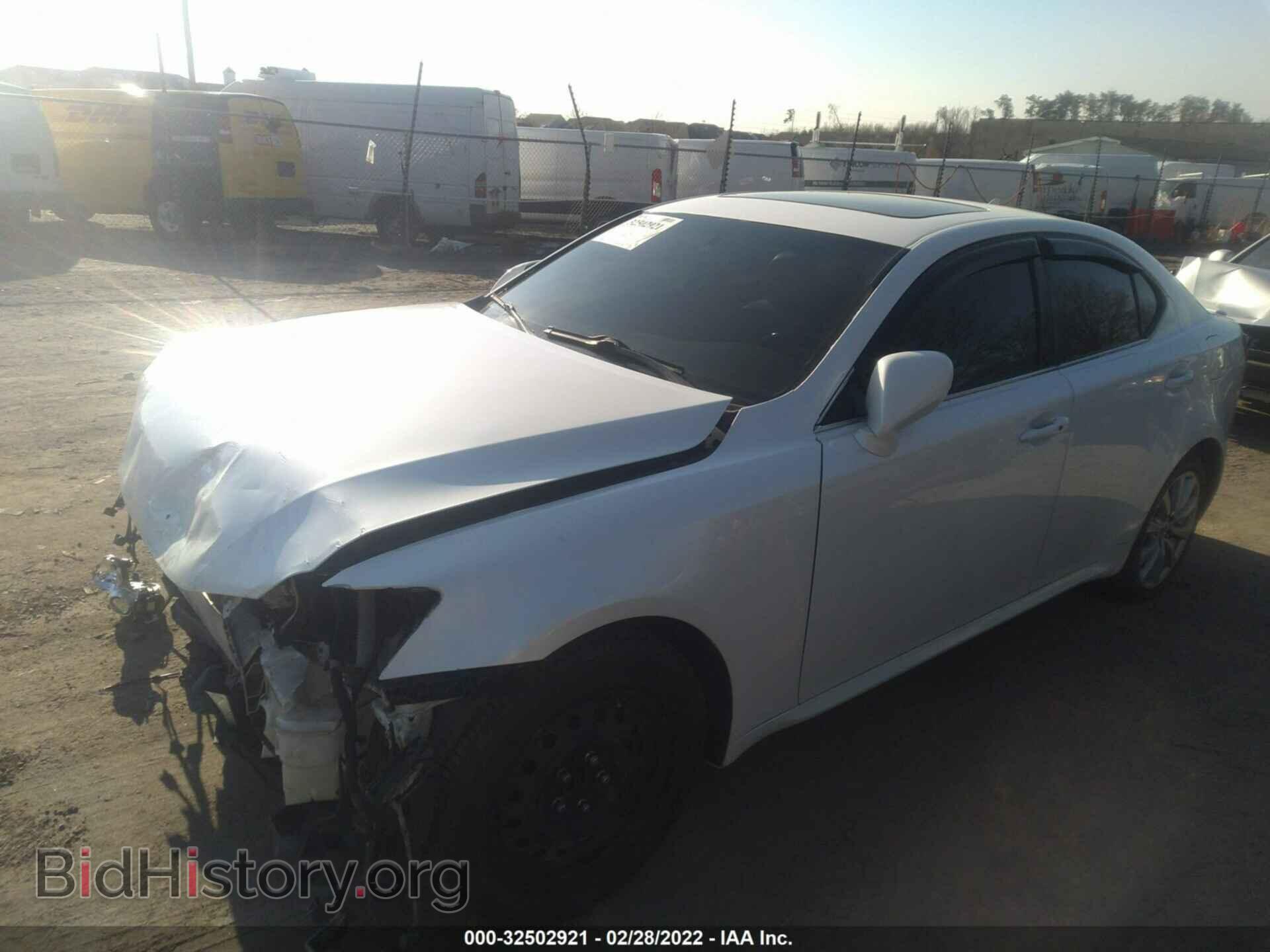 2008 LEXUS IS 250 - VIN: JTHCK262482021847 - Фото 2