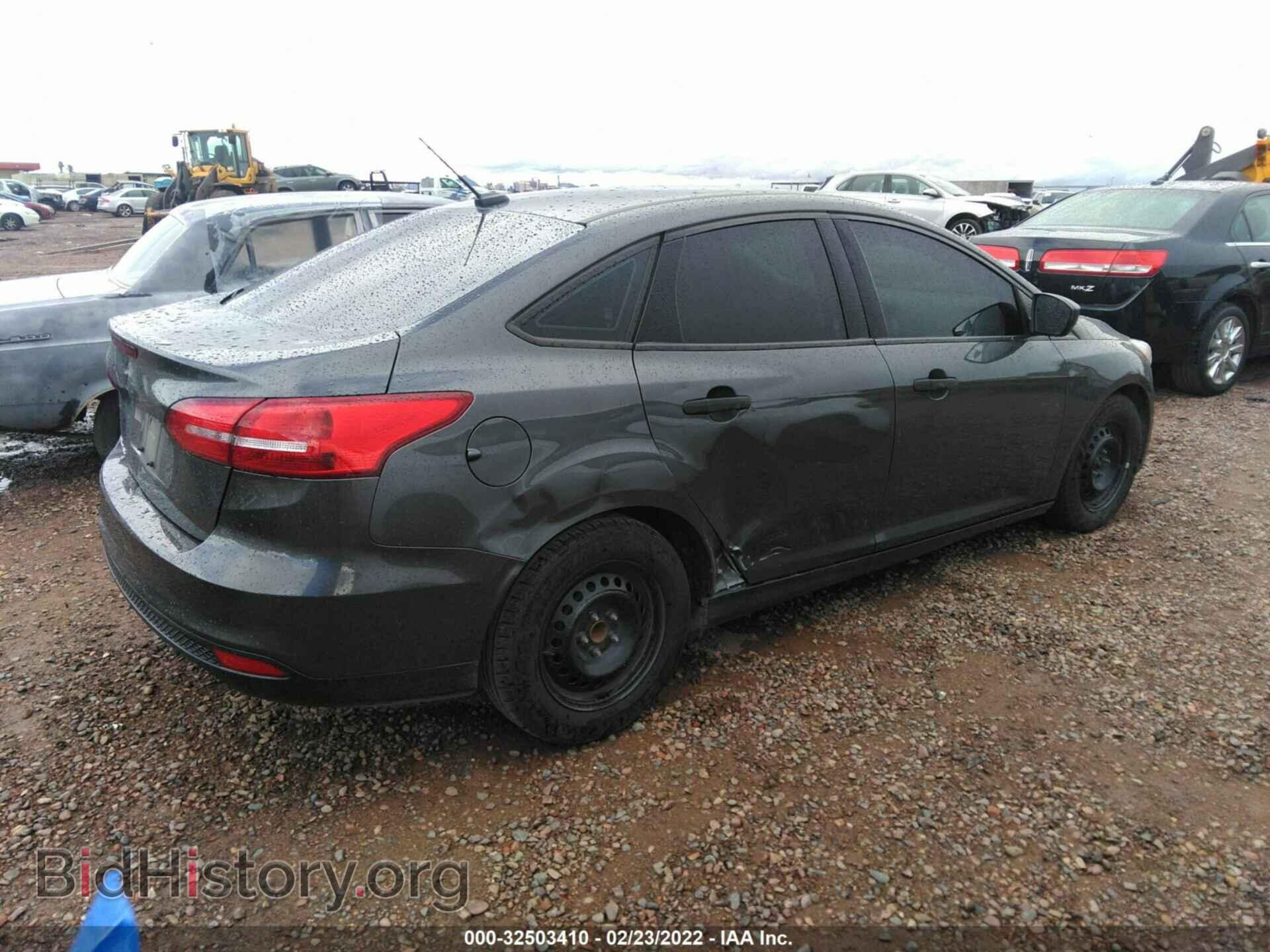 2017 FORD FOCUS - VIN: 1FADP3E25HL303722 - Фото 4