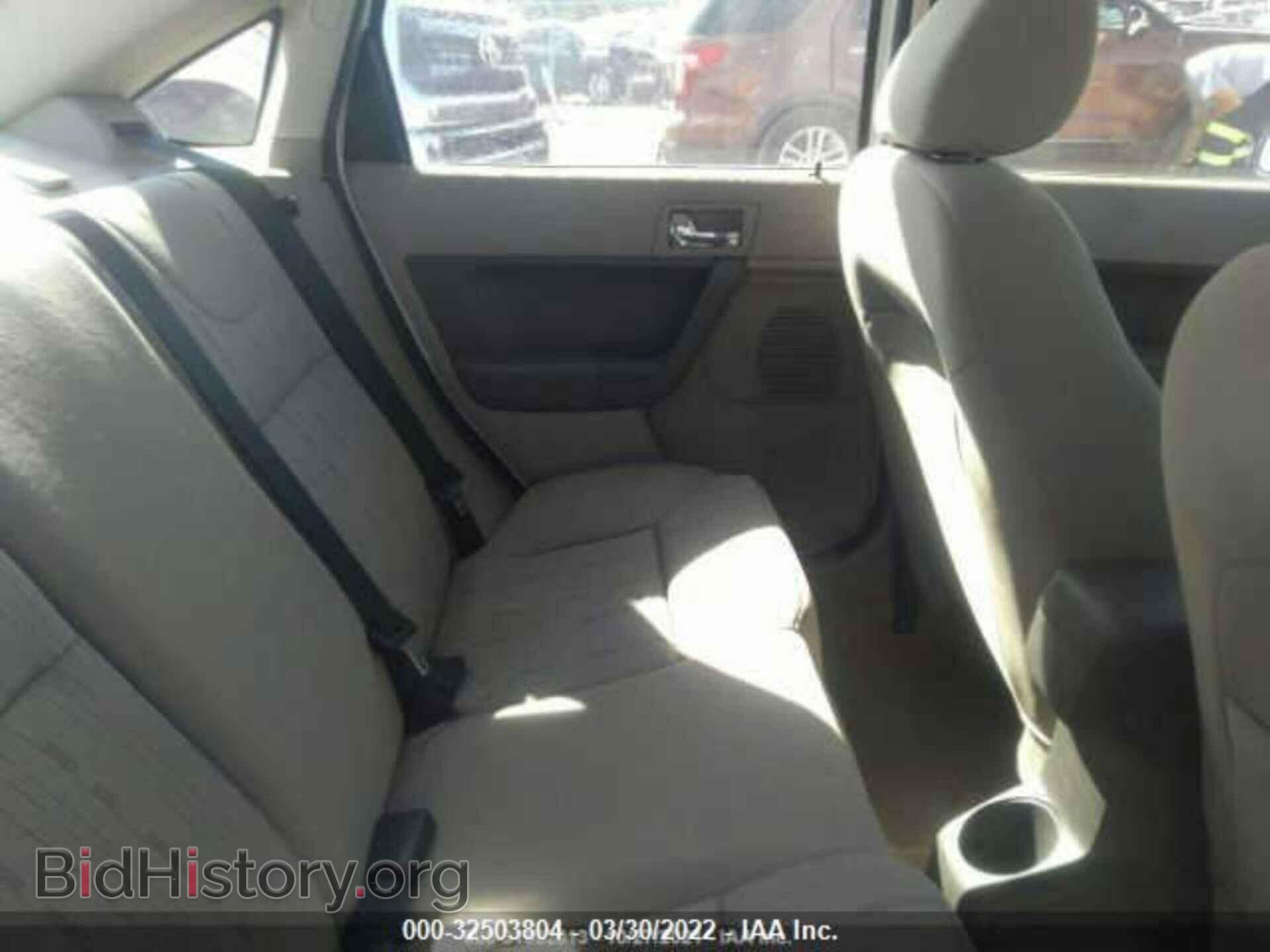 2008 FORD FOCUS - VIN: 1FAHP35N58W106687 - Фото 8