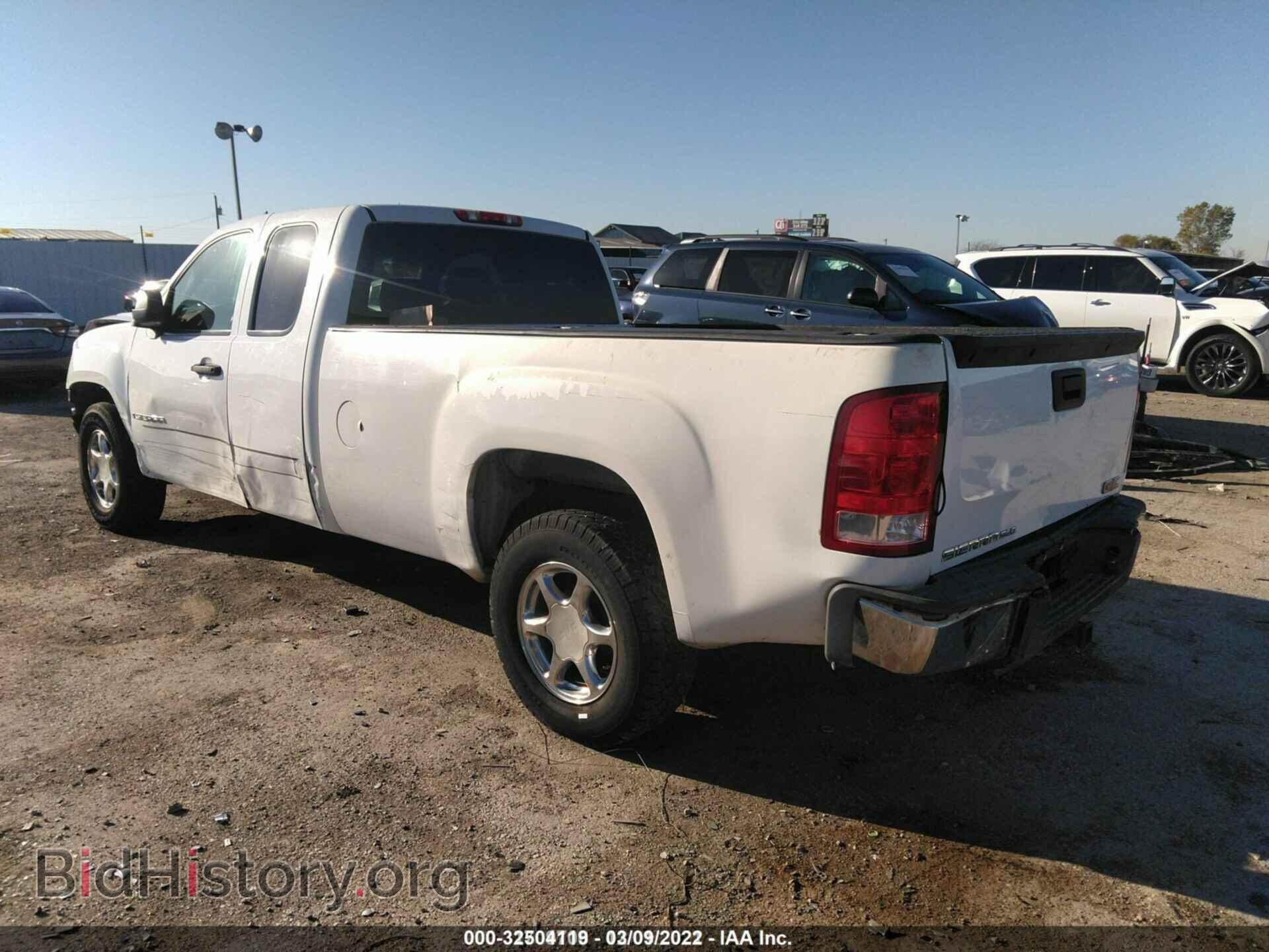 2007 GMC SIERRA 1500 - VIN: 1GTEC19J97E552642 - Фото 3