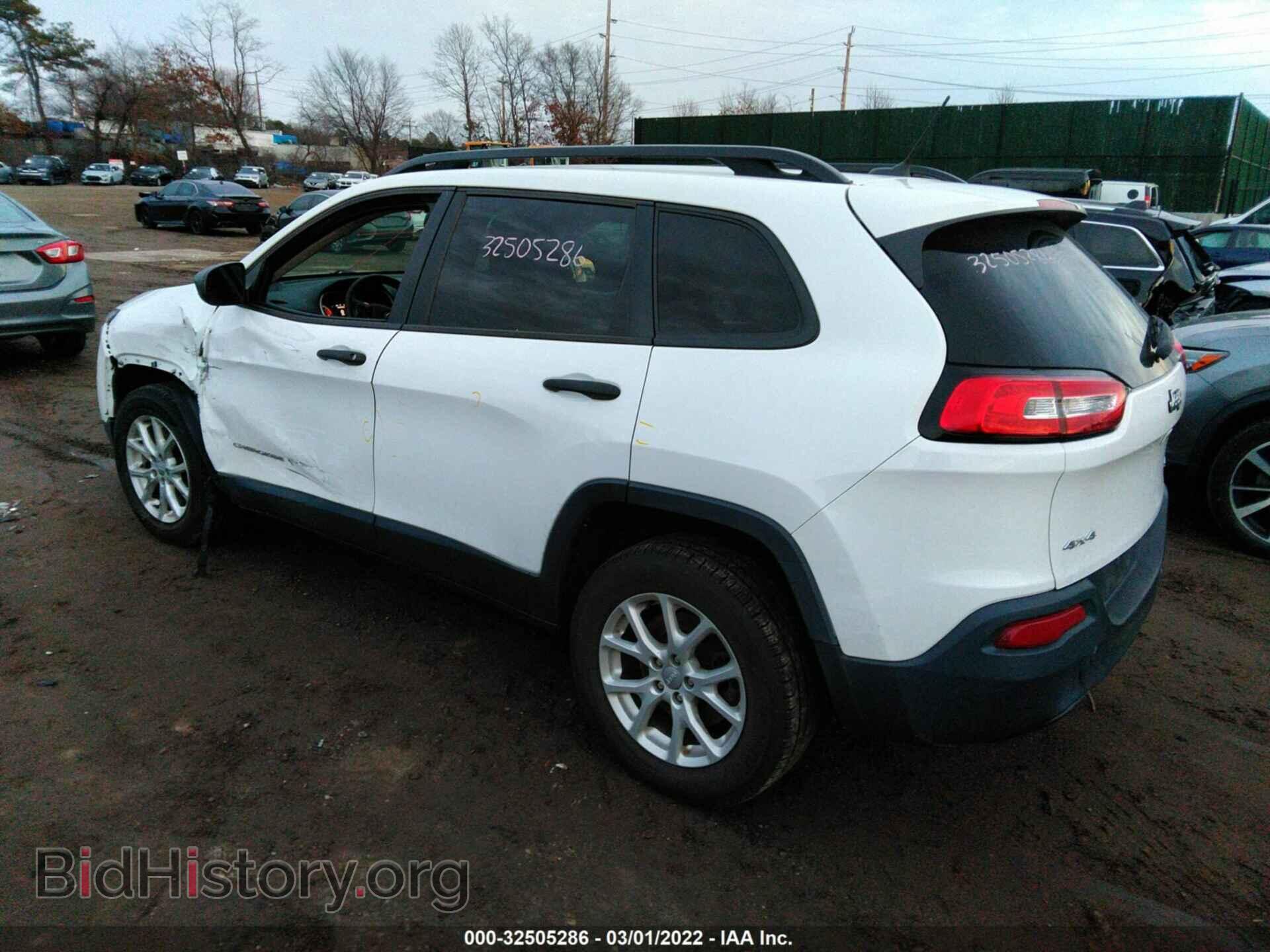 2016 JEEP CHEROKEE - VIN: 1C4PJMAB5GW157047 - Фото 3