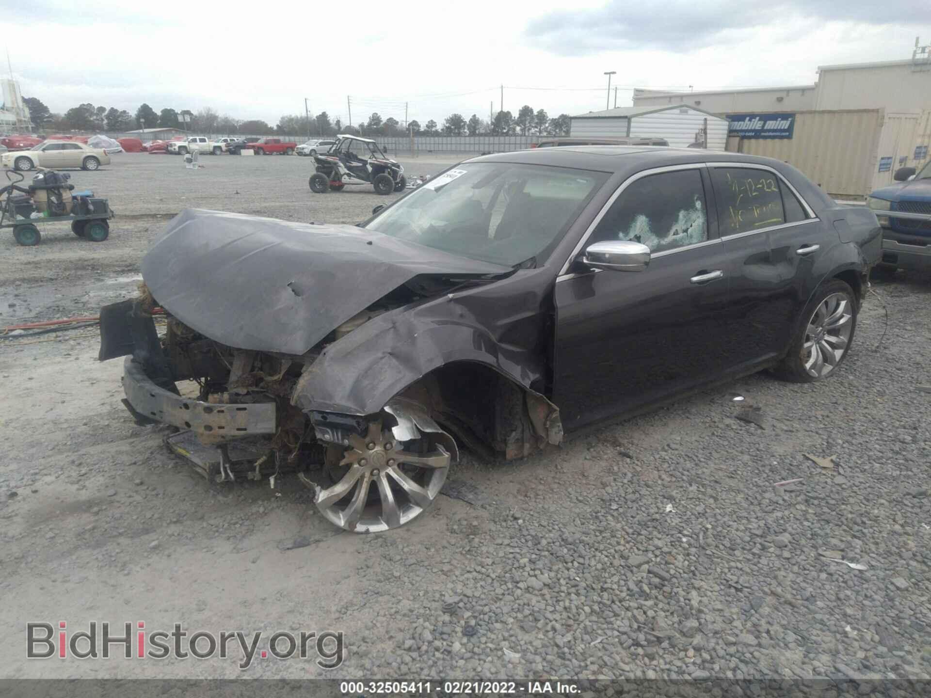 2015 CHRYSLER 300 - VIN: 2C3CCAET7FH846177 - Фото 2