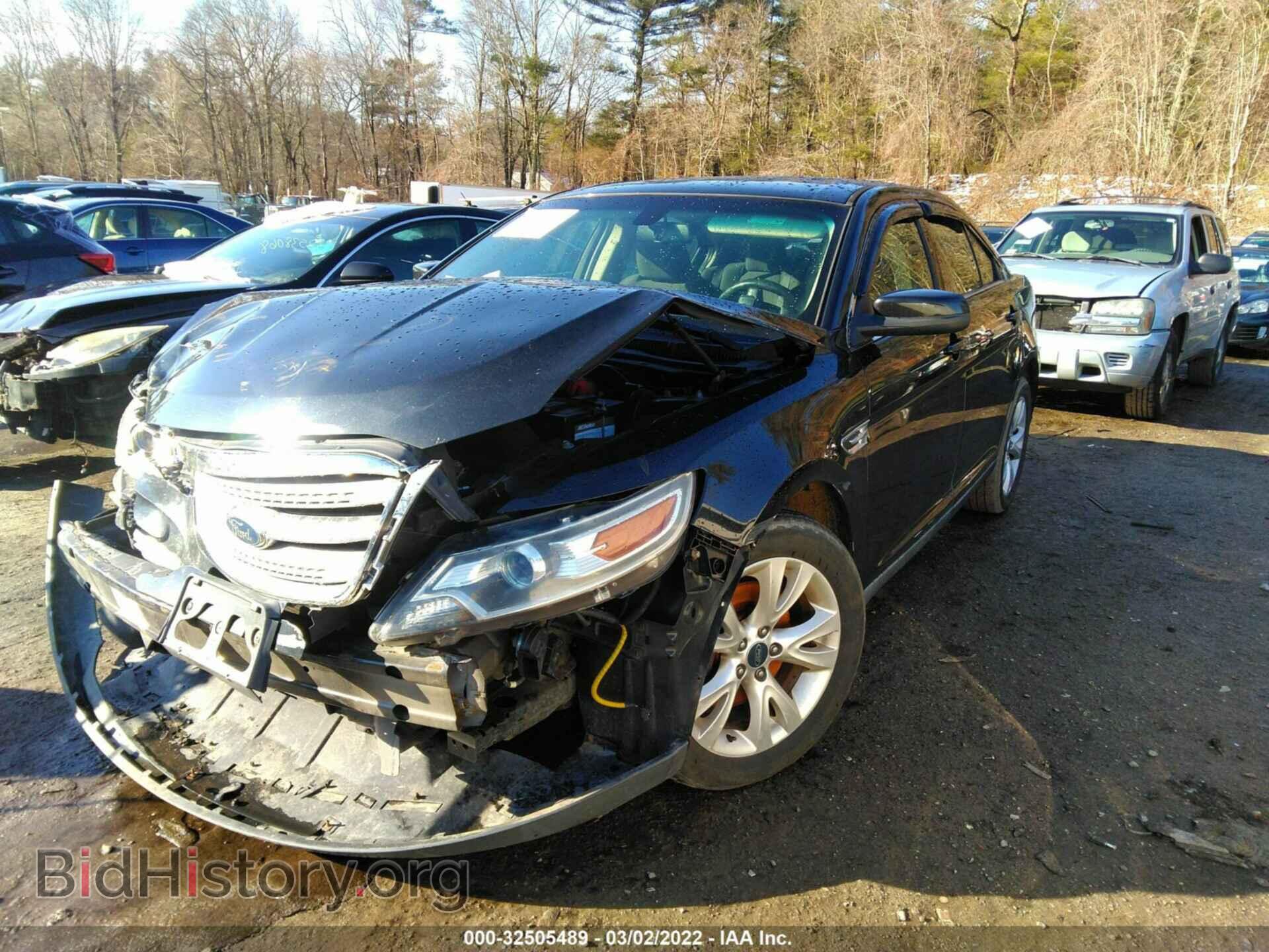 2010 FORD TAURUS - VIN: 1FAHP2HW2AG141640 - Фото 2