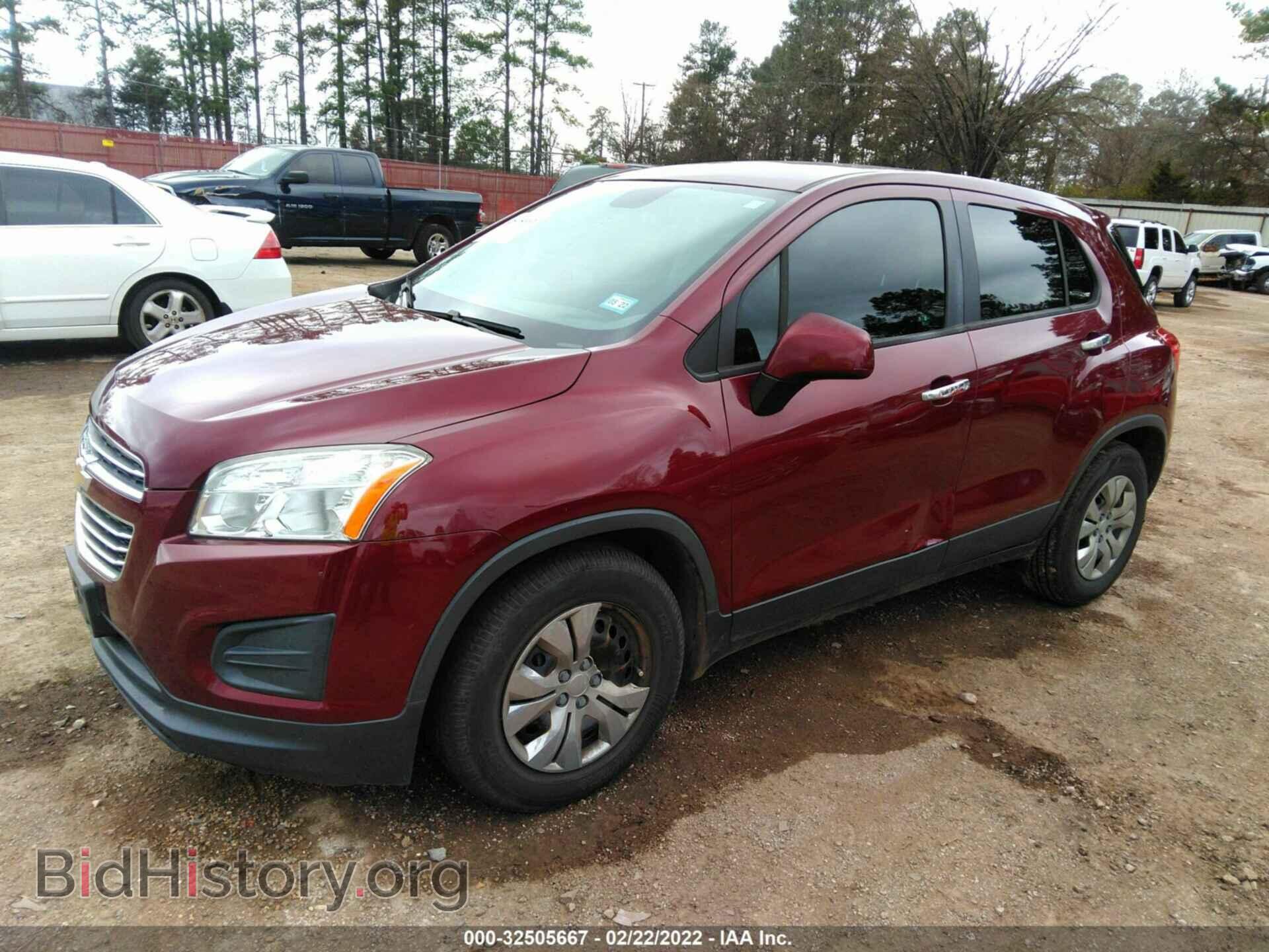 2016 CHEVROLET TRAX - VIN: 3GNCJKSB6GL255843 - Фото 2