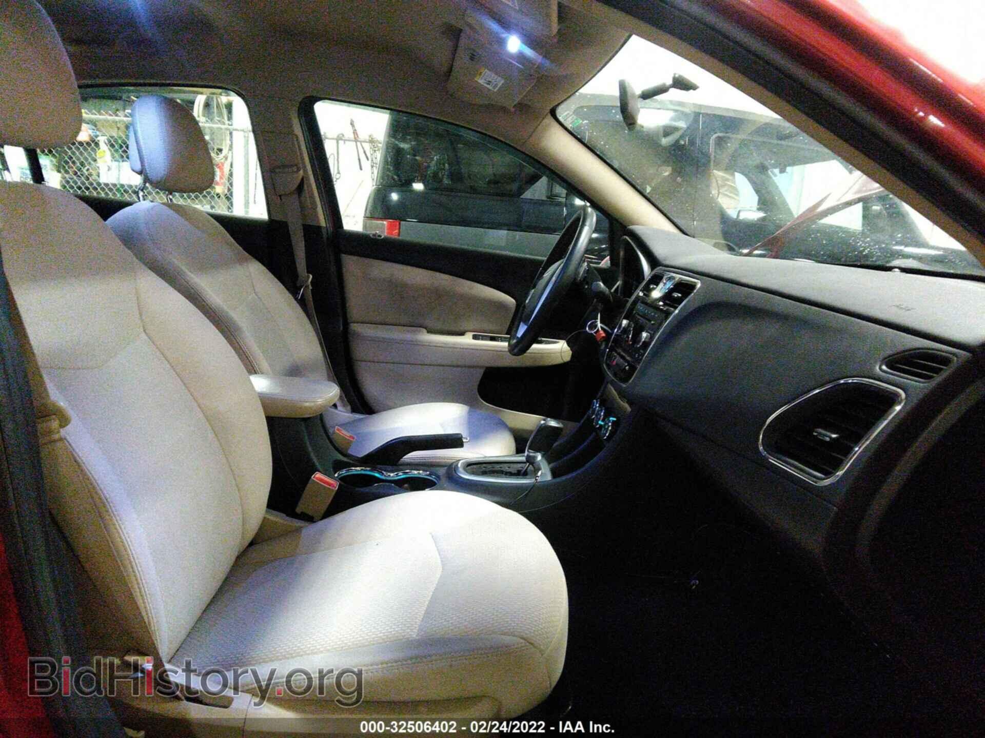 2011 CHRYSLER 200 - VIN: 1C3BC1FG4BN527124 - Фото 5
