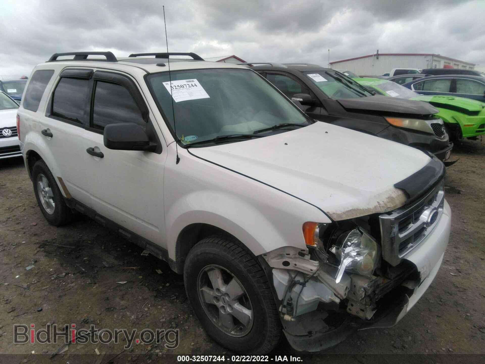 Photo 1FMCU0DG3AKA71980 - FORD ESCAPE 2010