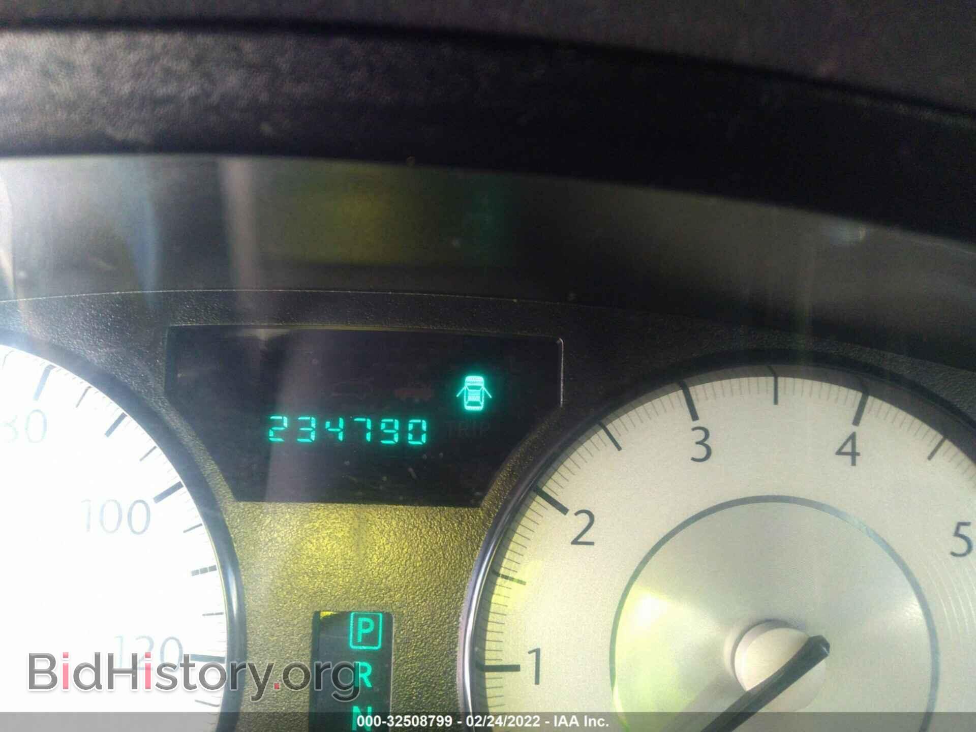 2010 CHRYSLER 300 - VIN: 2C3CA5CV1AH162106 - Фото 7
