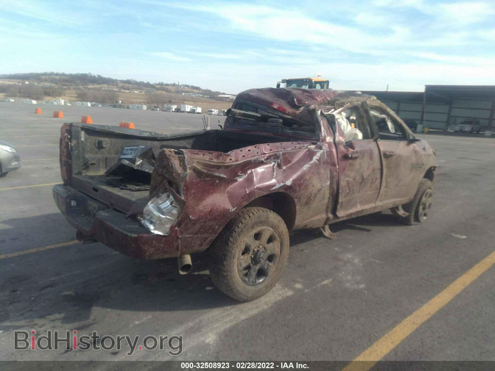 2017 RAM 2500 - VIN: 3C6UR5DL7HG745237 - Photo 4