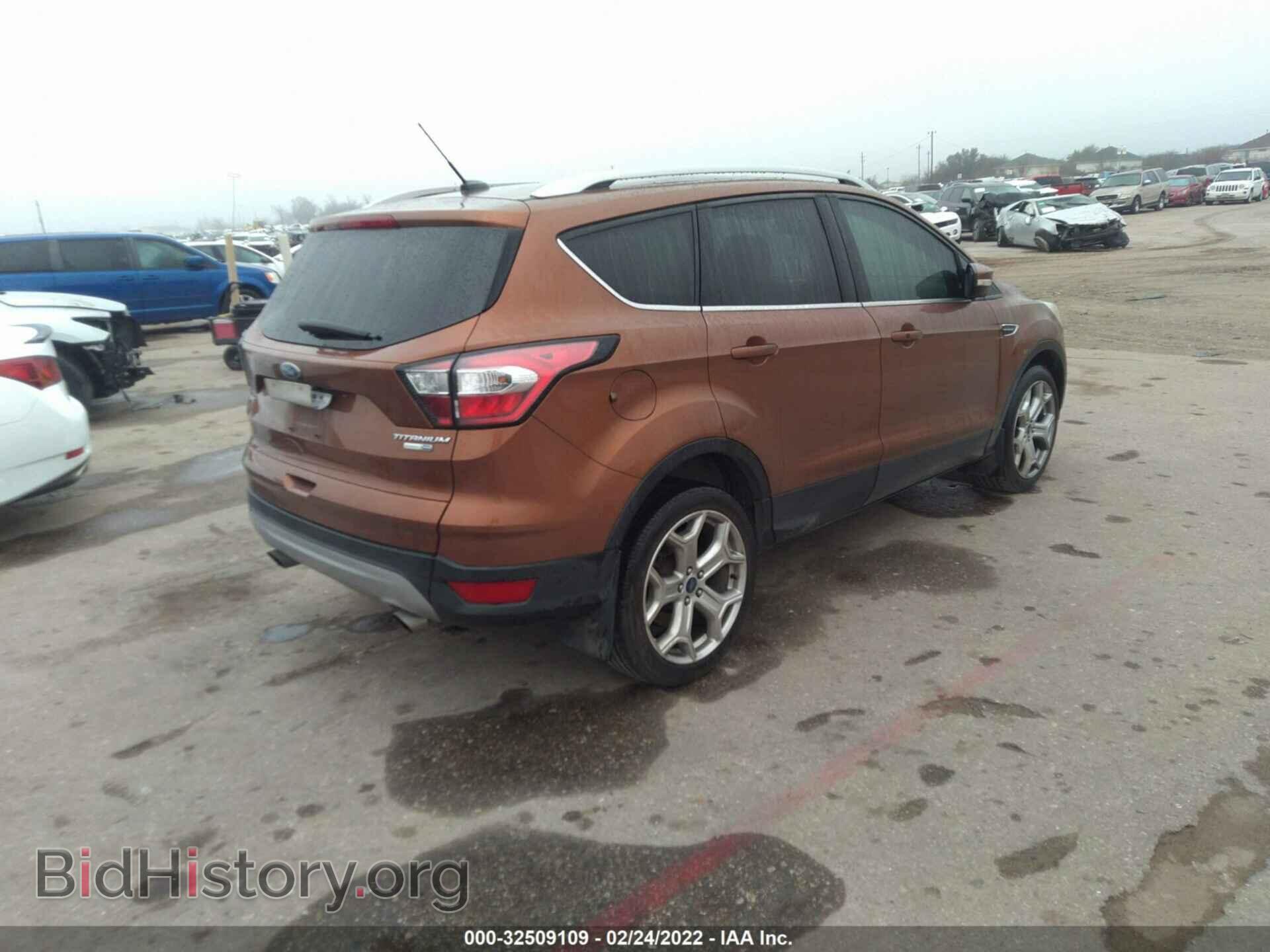 2017 FORD ESCAPE - VIN: 1FMCU9J97HUE71498 - Фото 4