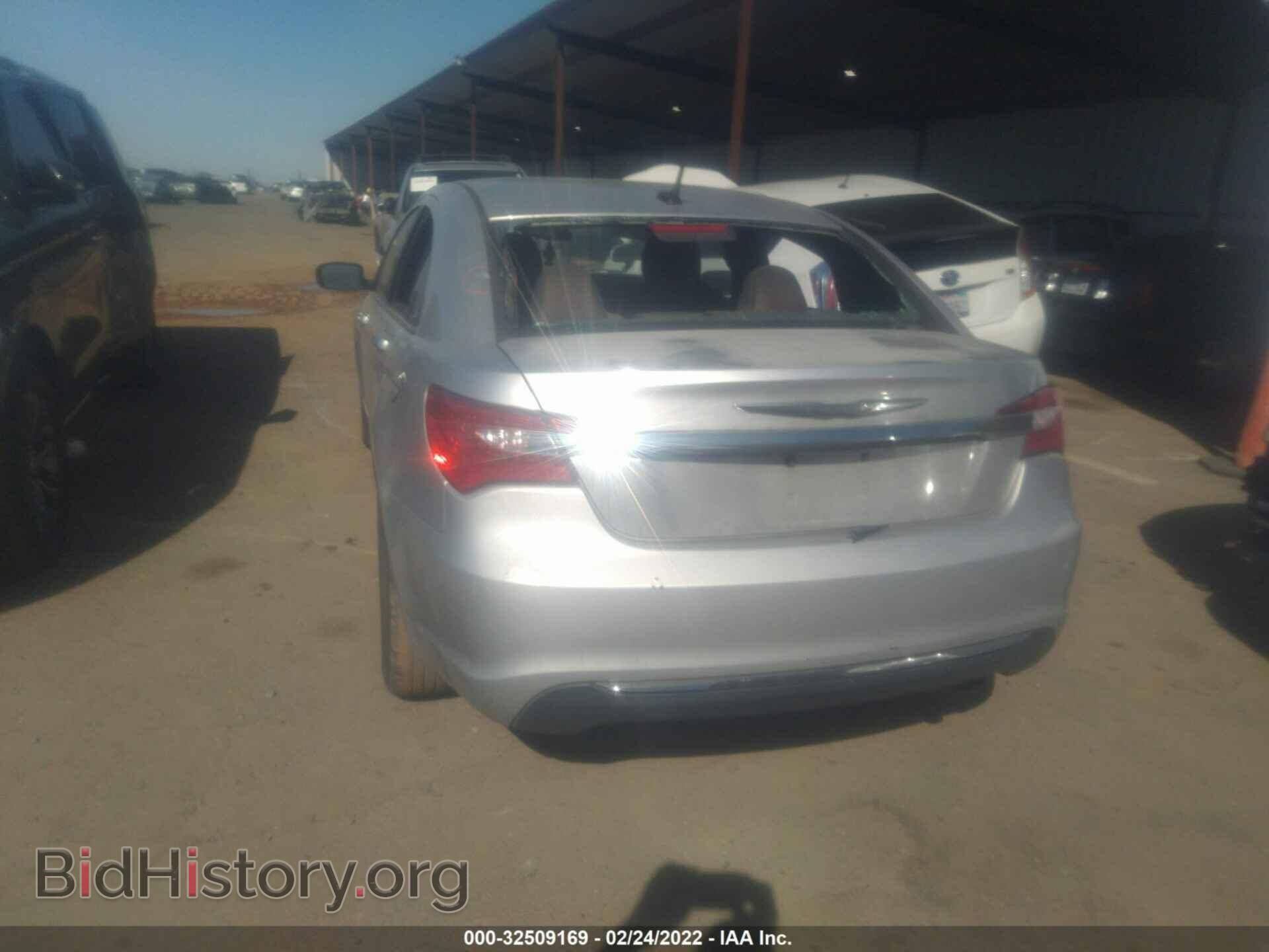 2011 CHRYSLER 200 - VIN: 1C3BC1FB9BN521775 - Photo 3