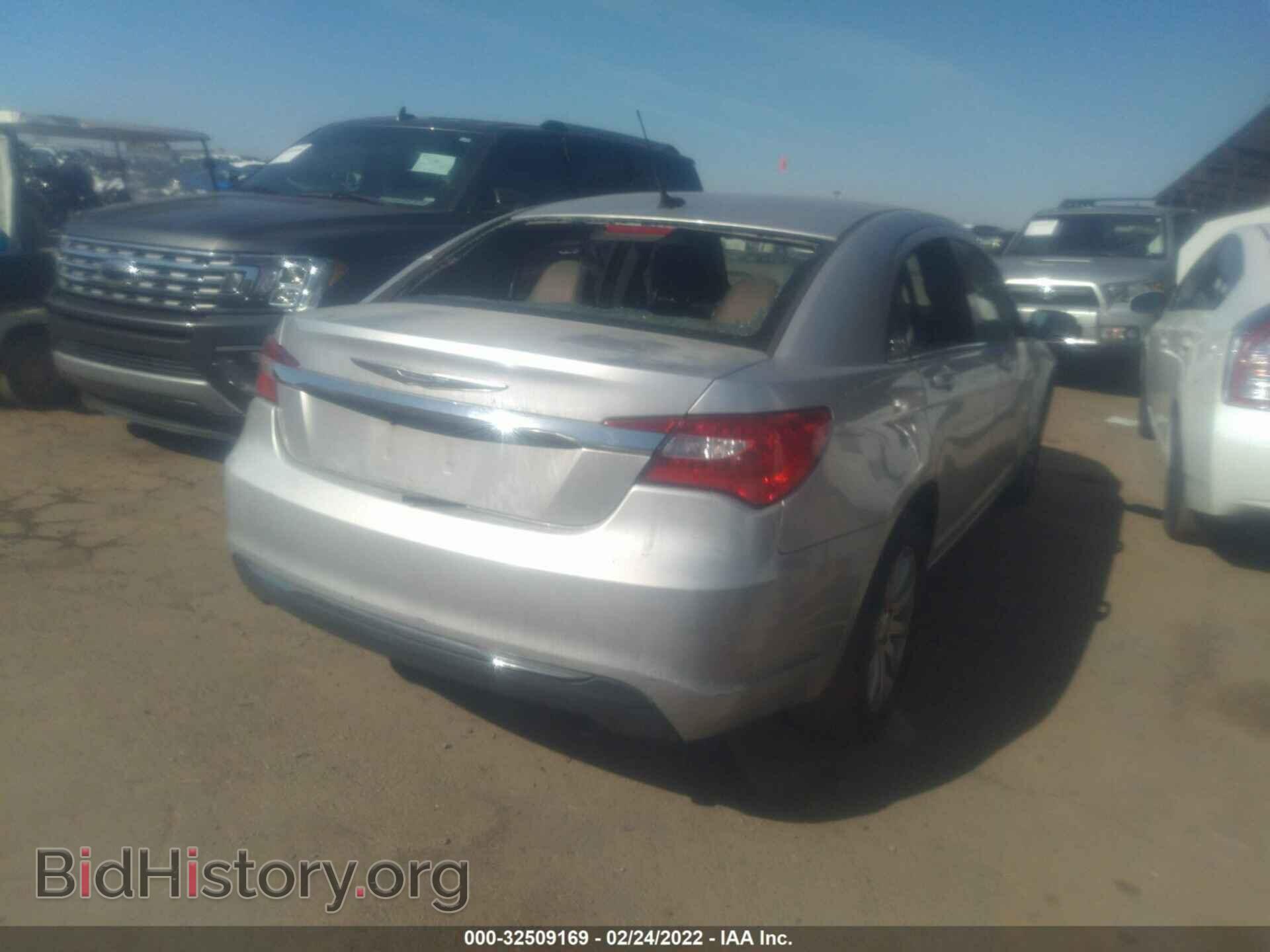 2011 CHRYSLER 200 - VIN: 1C3BC1FB9BN521775 - Photo 4