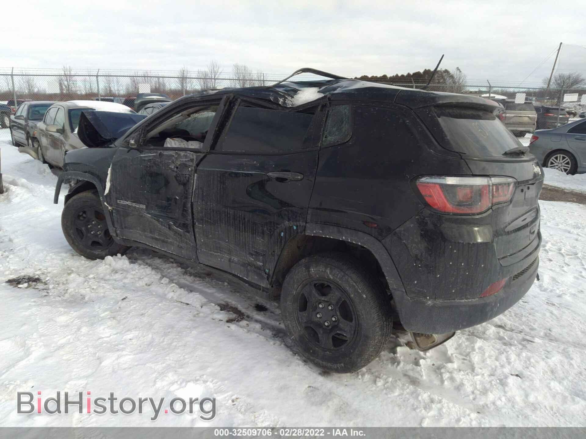 2017 JEEP COMPASS - VIN: 3C4NJCAB0HT652233 - Фото 3