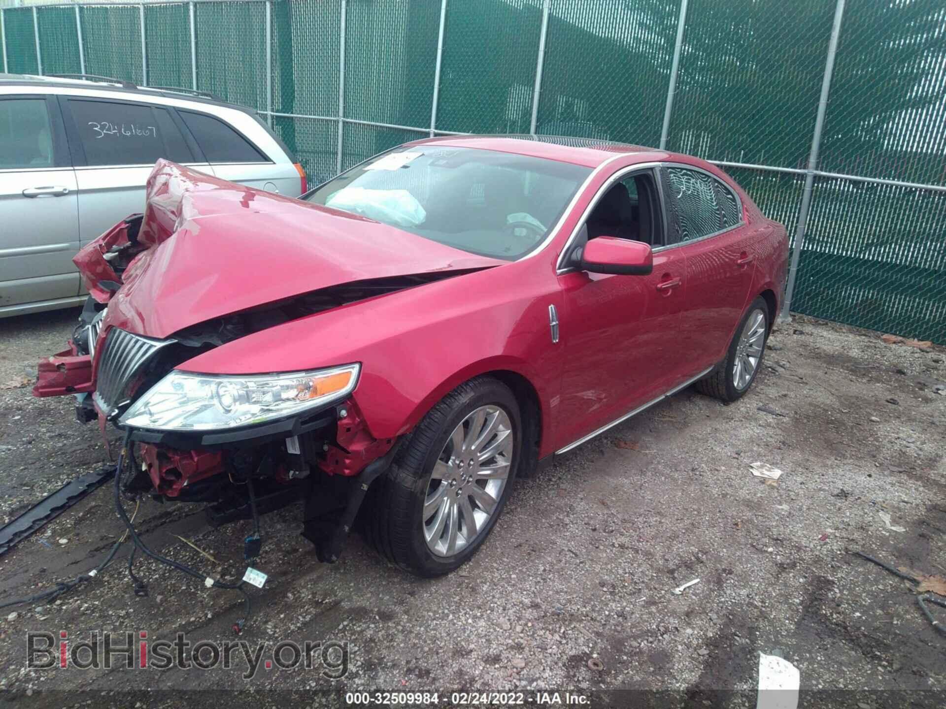 2011 LINCOLN MKS - VIN: 1LNHL9DR2BG609247 - Фото 2