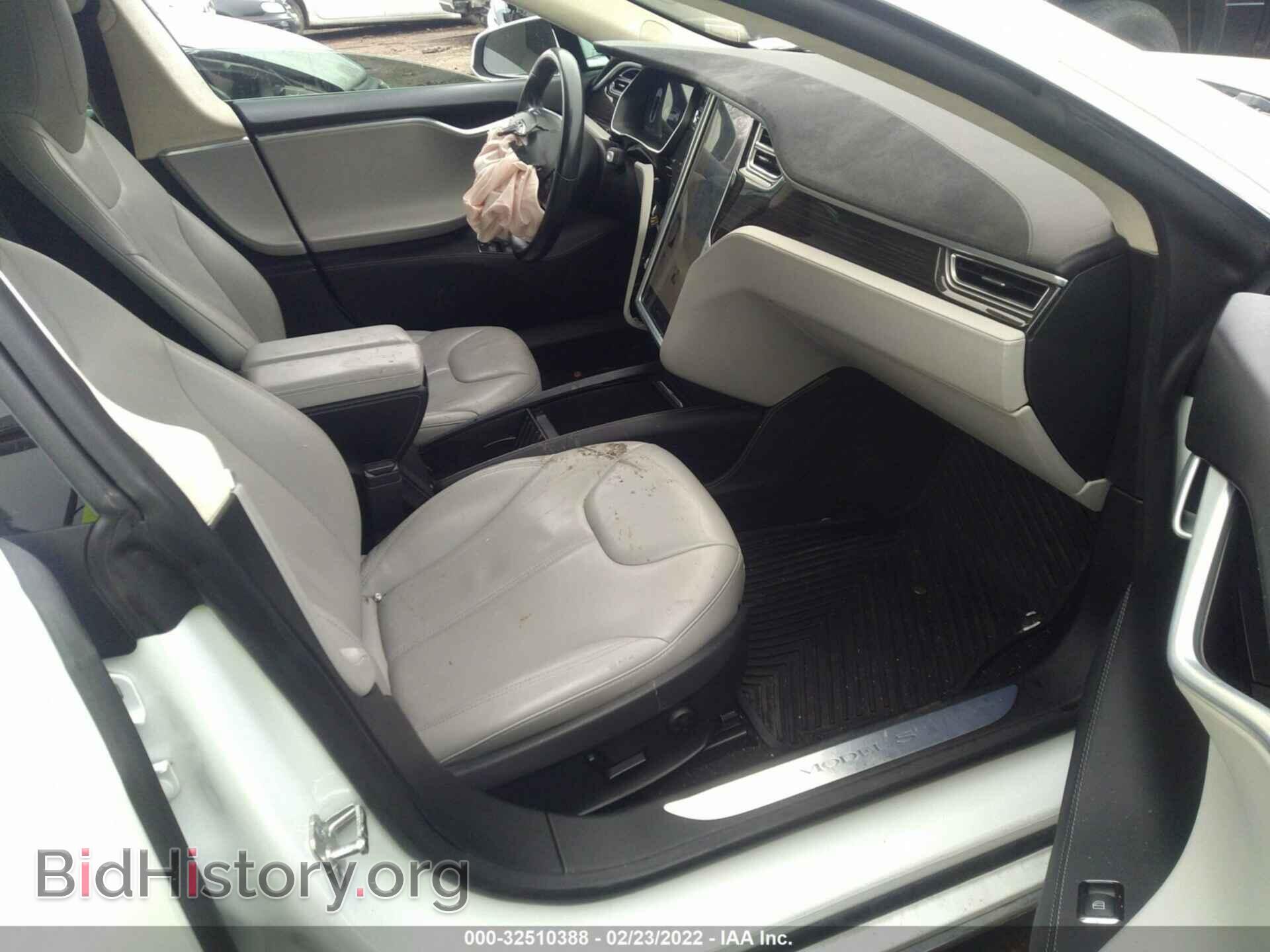 2015 TESLA MODEL S - VIN: 5YJSA1V2XFF097871 - Фото 5