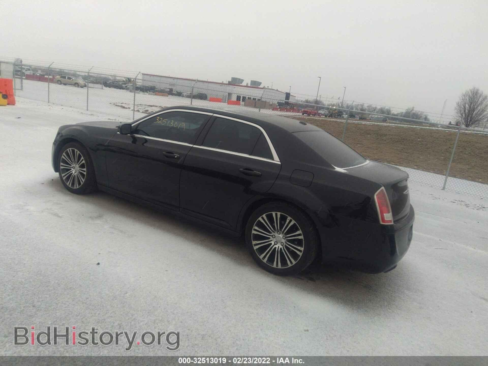 2013 CHRYSLER 300 - VIN: 2C3CCABG9DH504217 - Фото 3