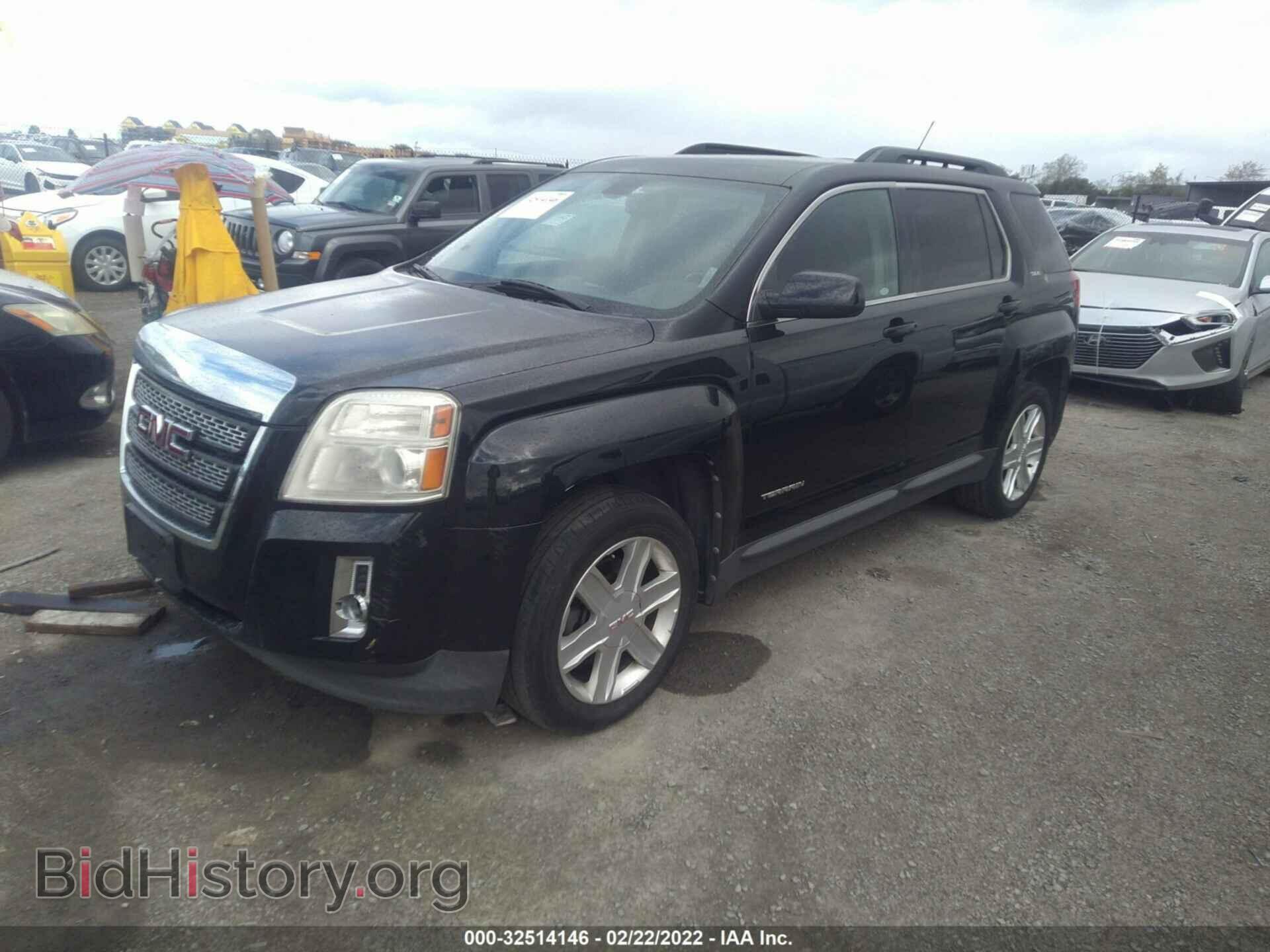 2011 GMC TERRAIN - VIN: 2CTALSEC3B6213937 - Photo 2