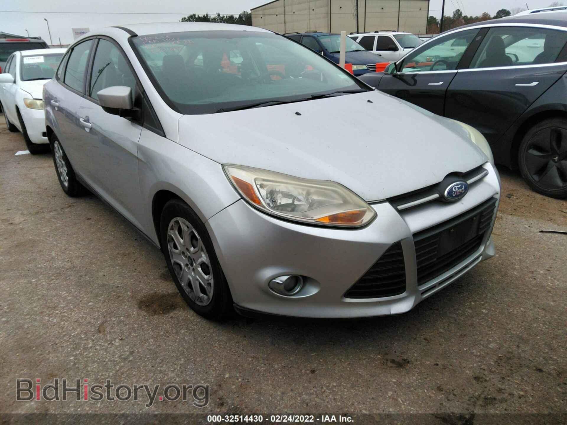 Photo 1FAHP3F24CL274514 - FORD FOCUS 2012