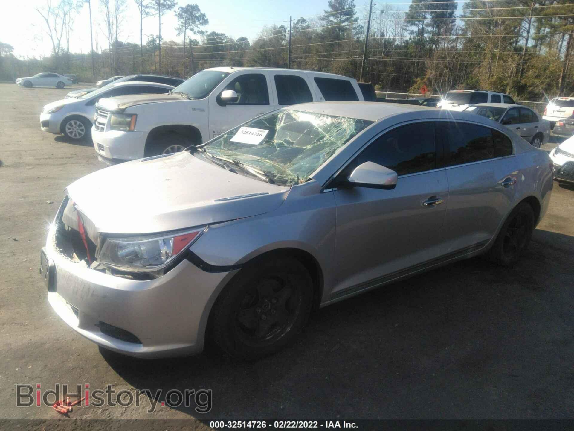 2011 BUICK LACROSSE - VIN: 1G4GA5GDXBF266509 - Фото 2