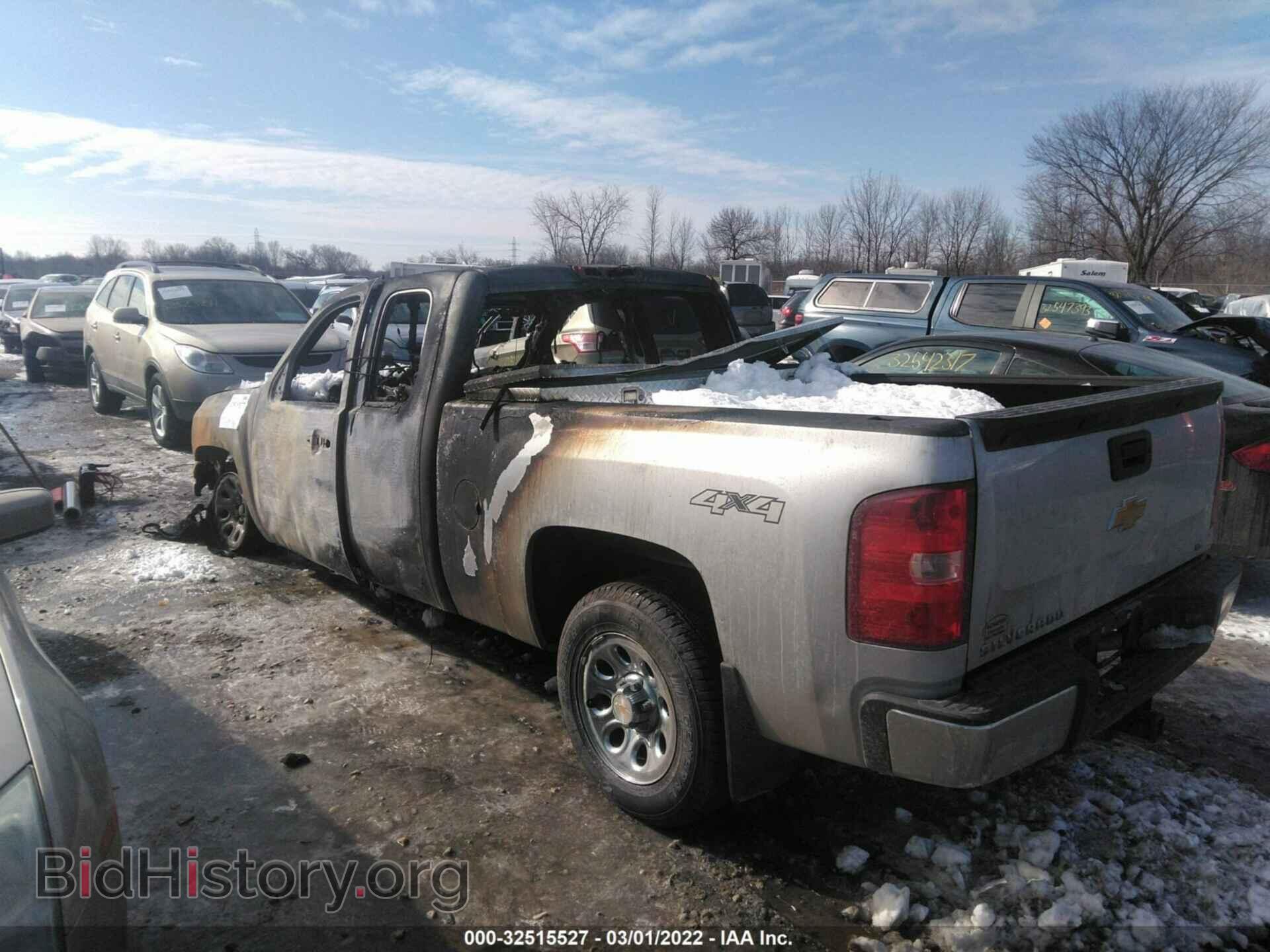 2013 CHEVROLET SILVERADO 1500 - VIN: 1GCRKREA2DZ313527 - Фото 3