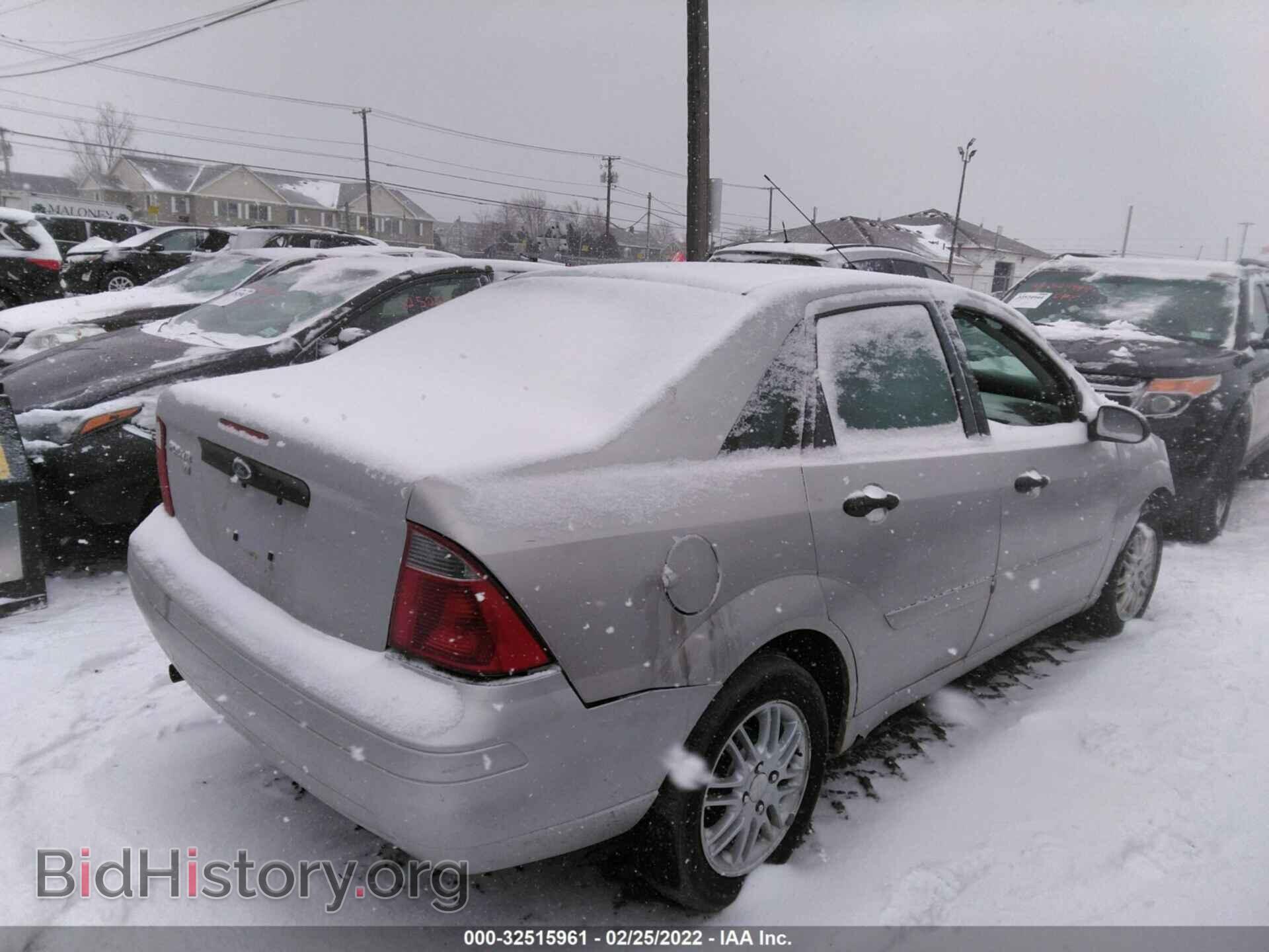 2007 FORD FOCUS - VIN: 1FAFP34NX7W300705 - Фото 4