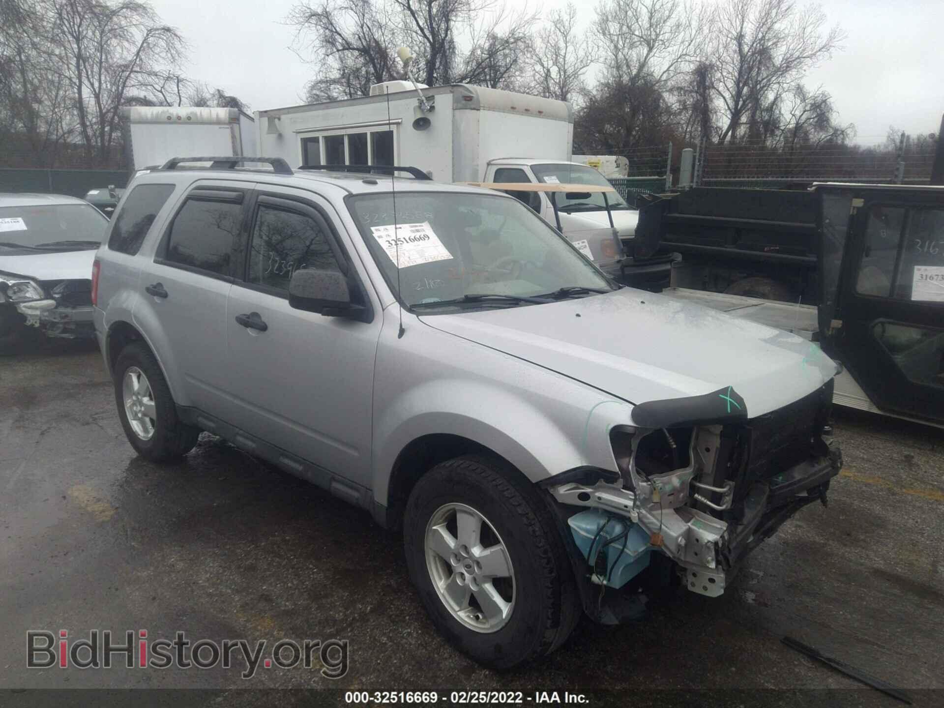Фотография 1FMCU0DG6BKB87871 - FORD ESCAPE 2011