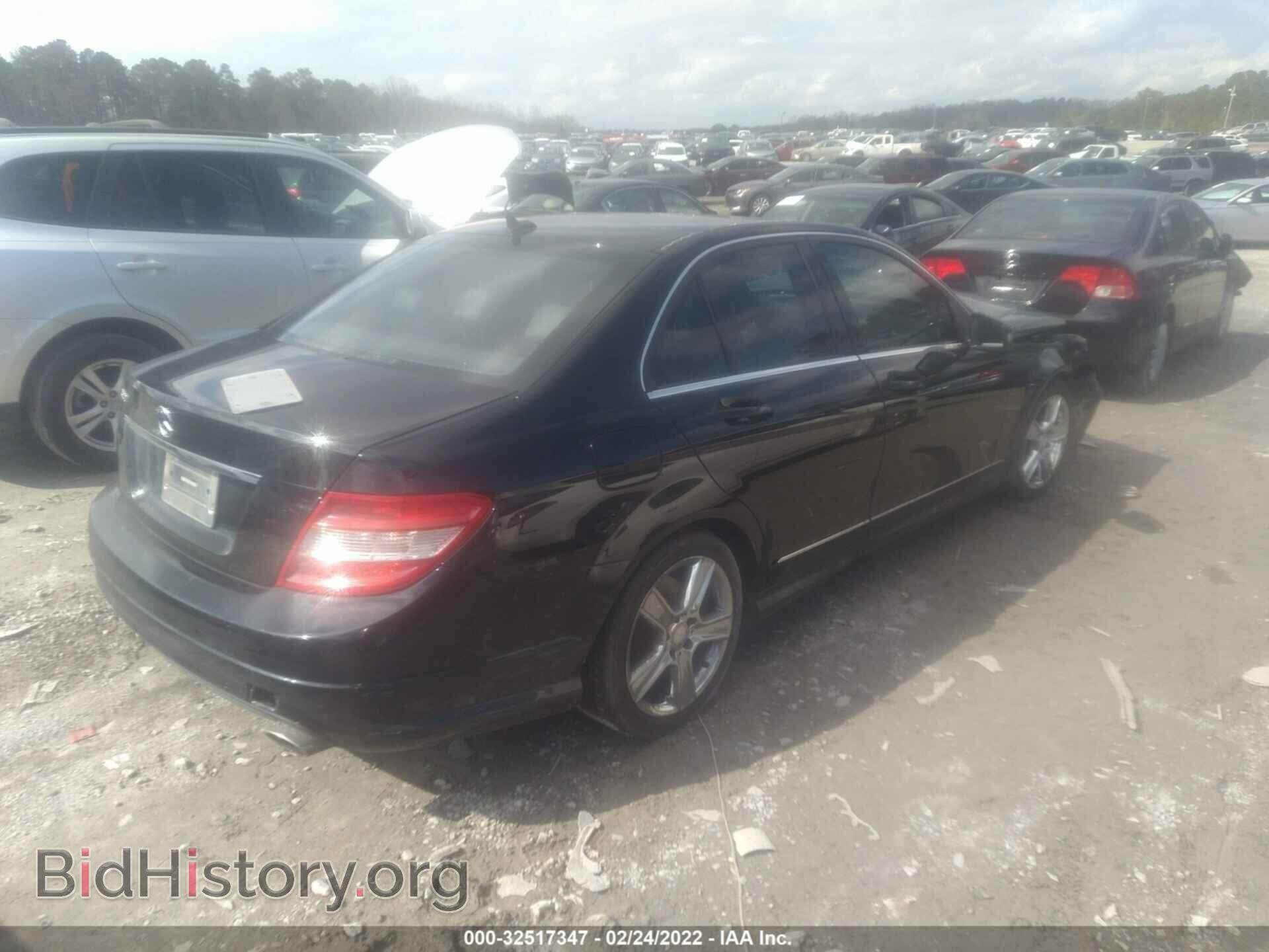 2011 MERCEDES-BENZ C-CLASS - VIN: WDDGF5EB4BR138732 - Фото 4