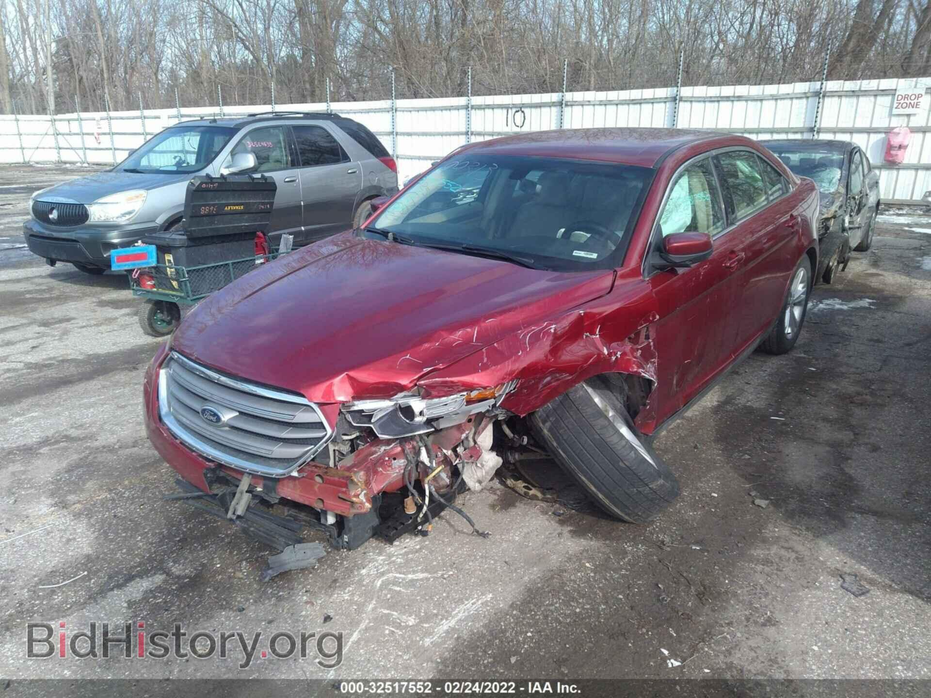 2013 FORD TAURUS - VIN: 1FAHP2E8XDG199313 - Фото 2