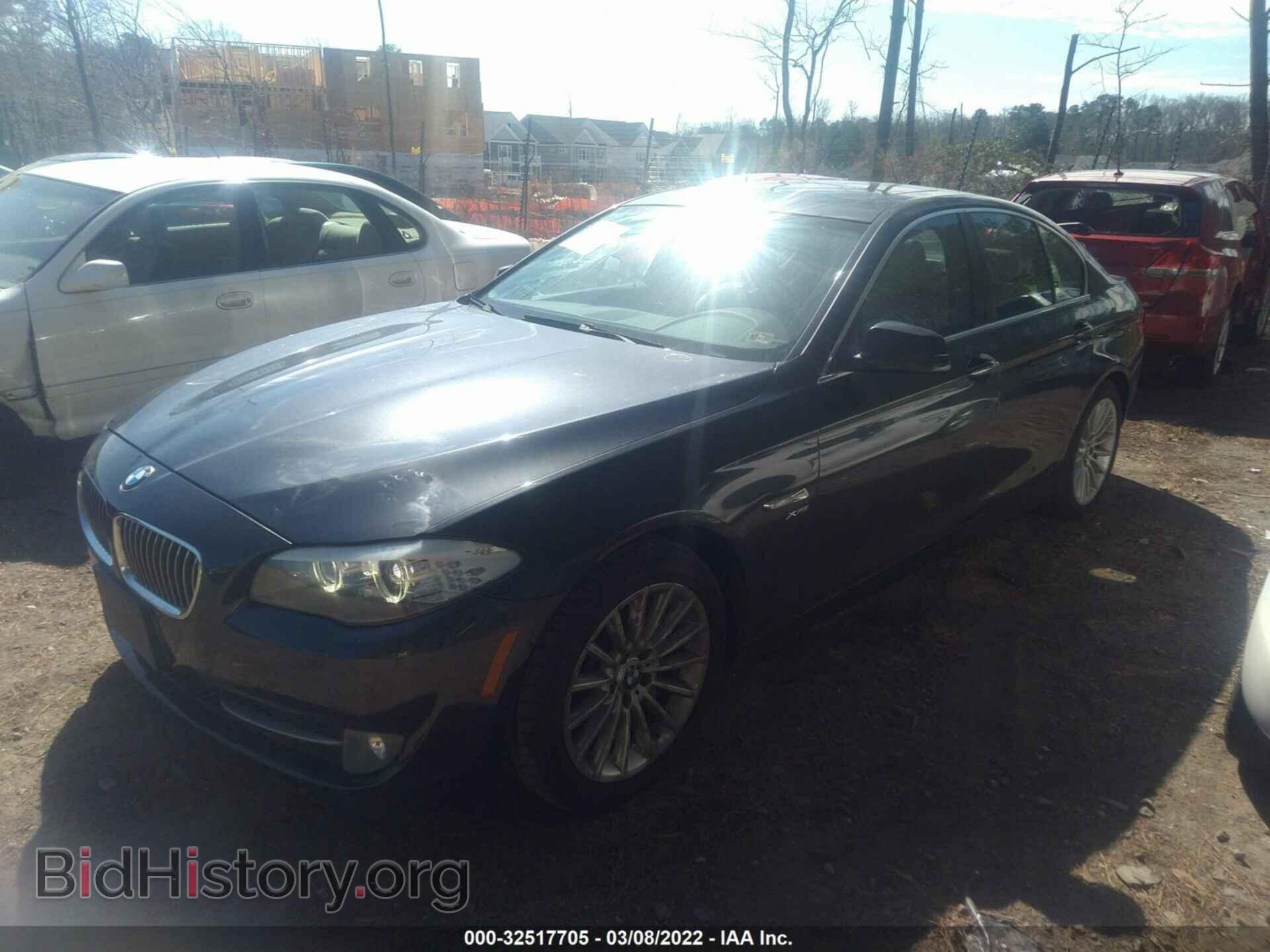 2011 BMW 5 SERIES - VIN: WBAFU7C55BC876155 - Фото 2