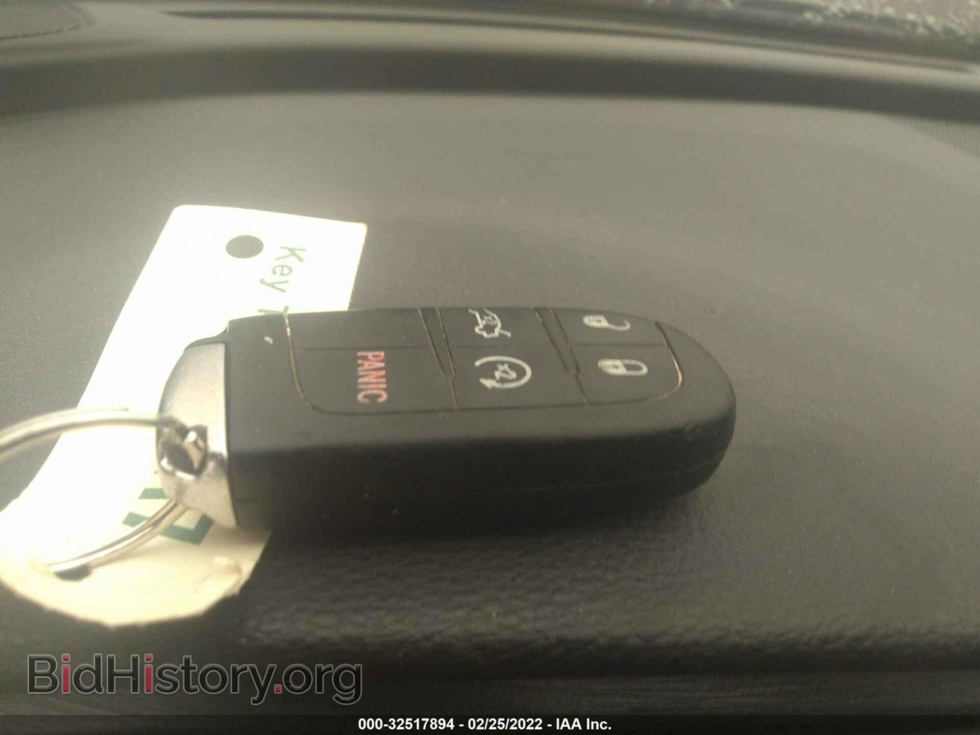 2016 CHRYSLER 200 - VIN: 1C3CCCBB8GN113569 - Фото 11