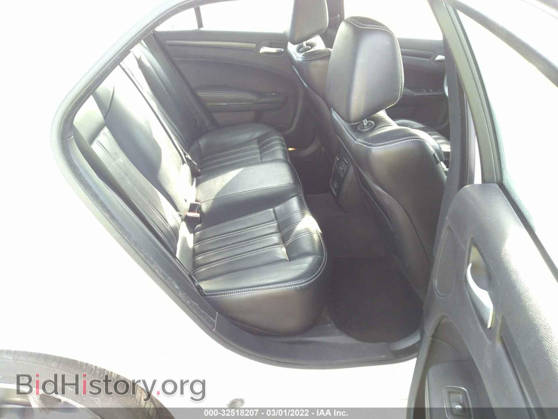 2016 CHRYSLER 300 - VIN: 2C3CCABG7GH161590 - Фото 8