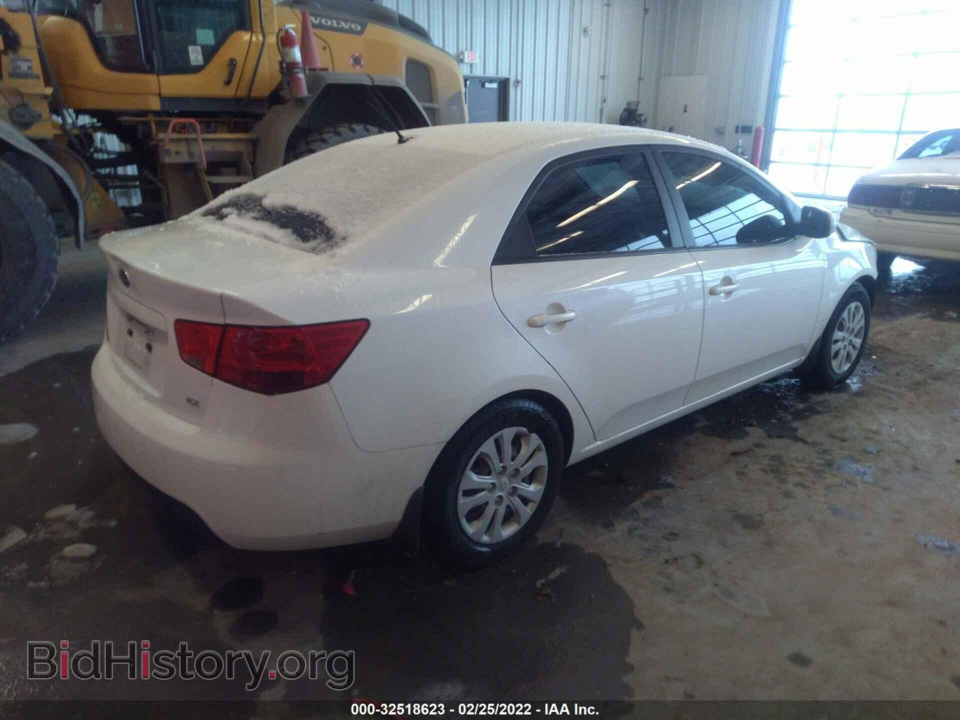 2012 KIA FORTE - VIN: KNAFU4A26C5621303 - Фото 4