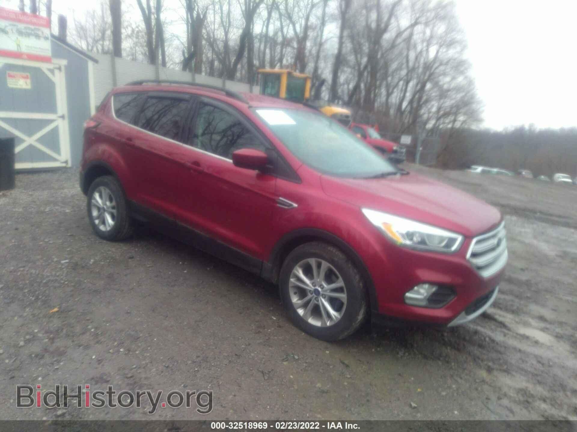 Фотография 1FMCU0GD3HUC71368 - FORD ESCAPE 2017