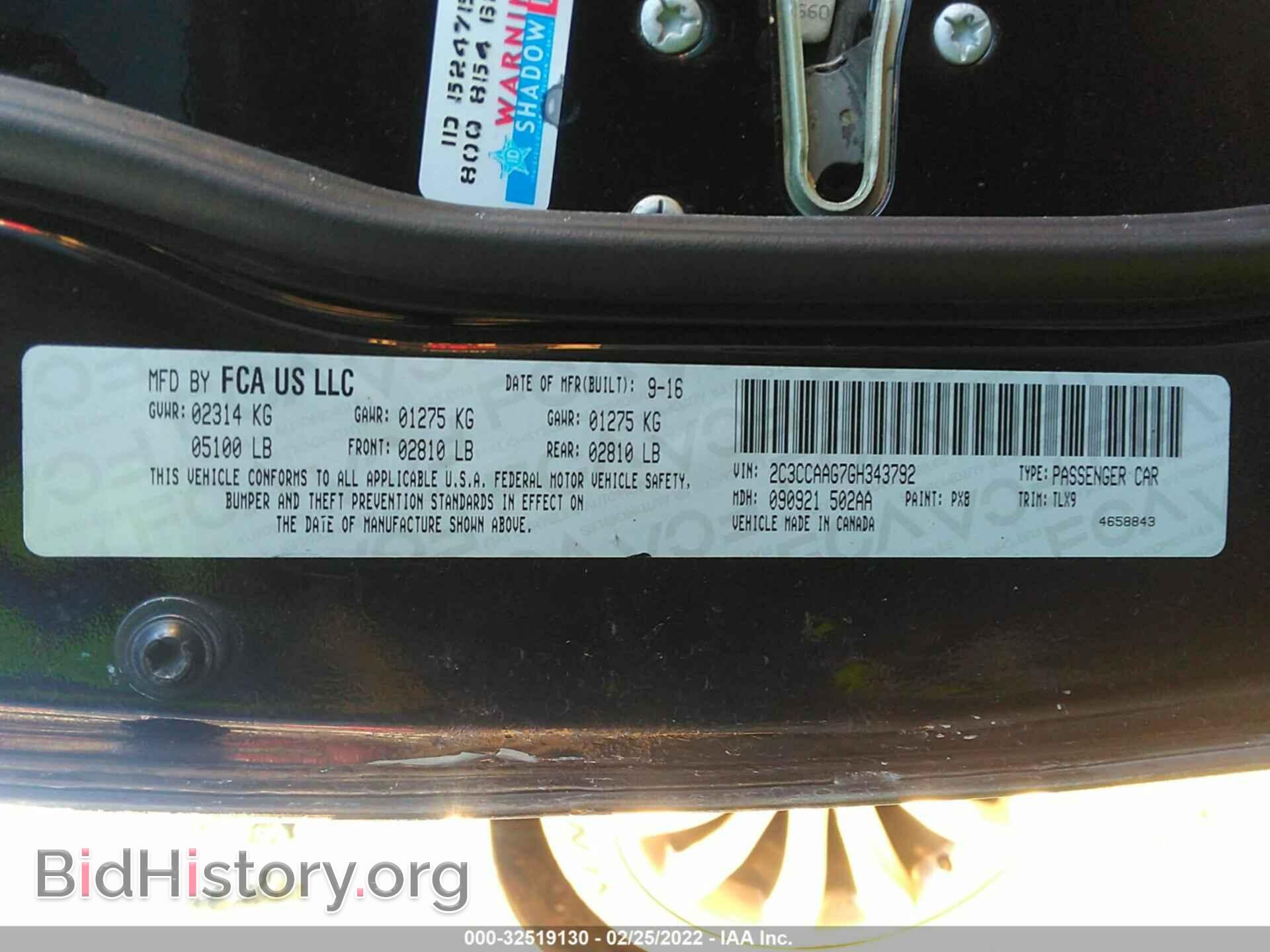 2016 CHRYSLER 300 - VIN: 2C3CCAAG7GH343792 - Фото 9