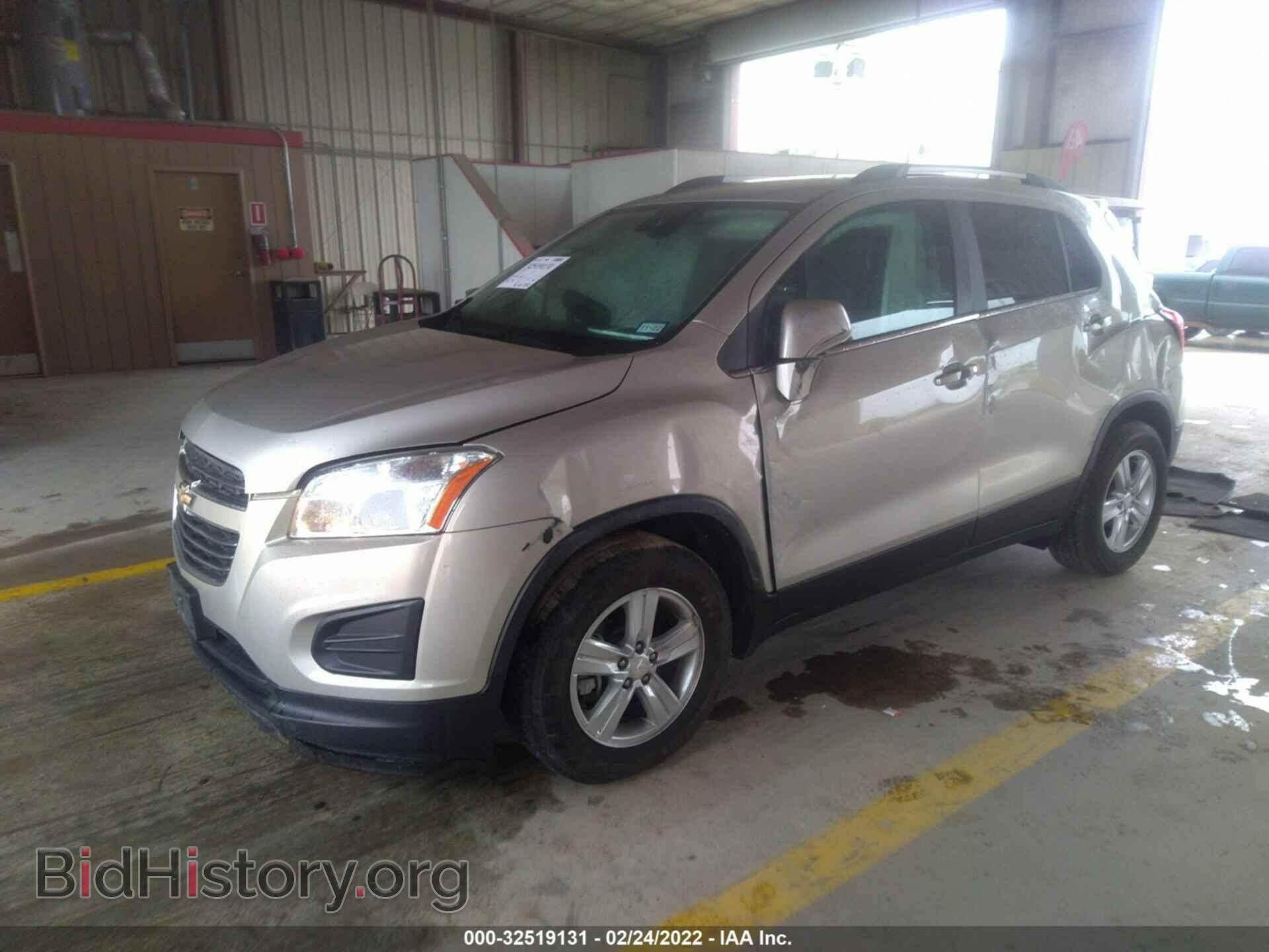 2016 CHEVROLET TRAX - VIN: 3GNCJLSB0GL280856 - Фото 2